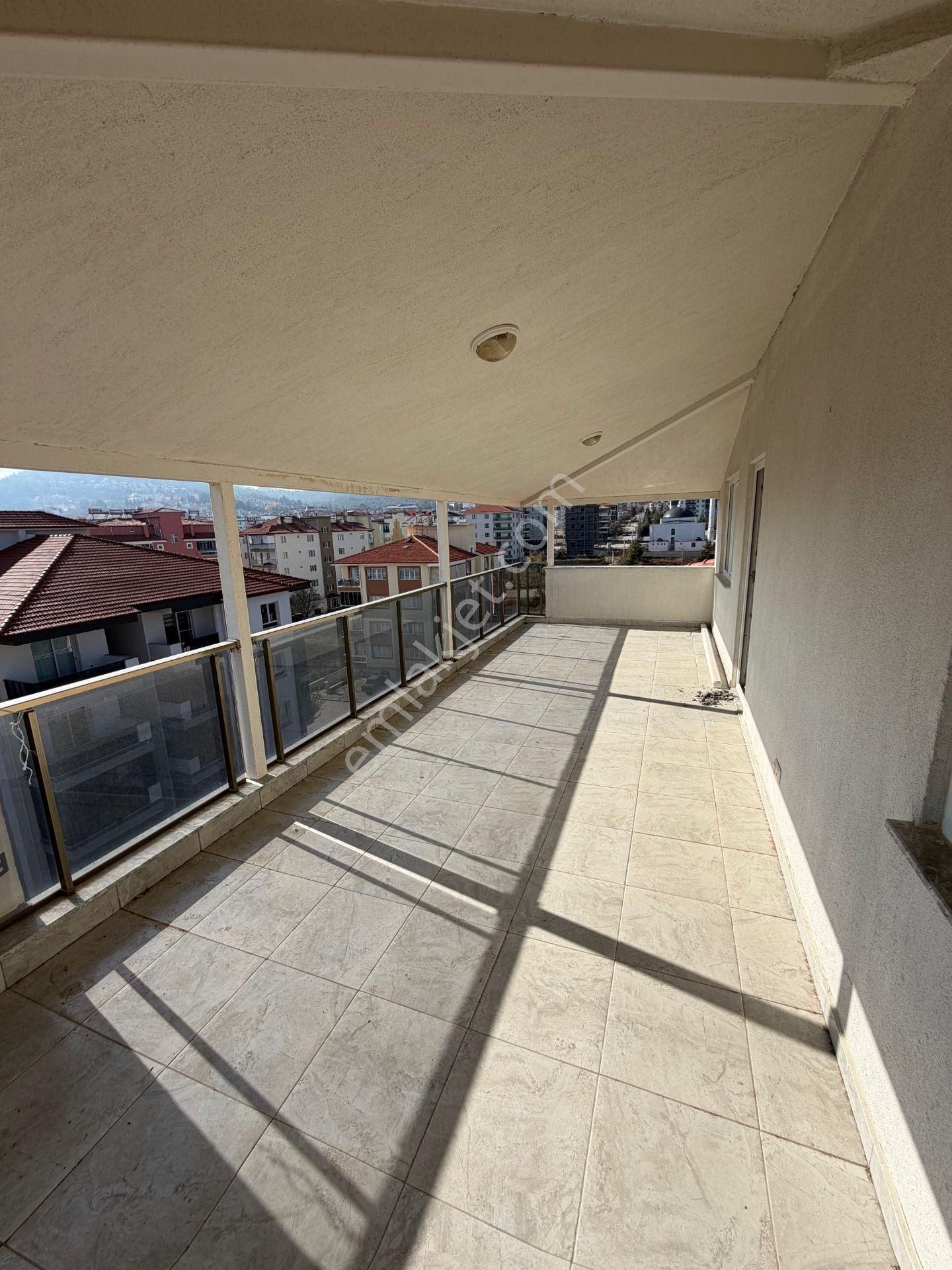 Şahin Emlaktan Denizli Acıpayam İkiz Bulv.satılık 4+2 200 M² Dubleks Daire - Görsel 17