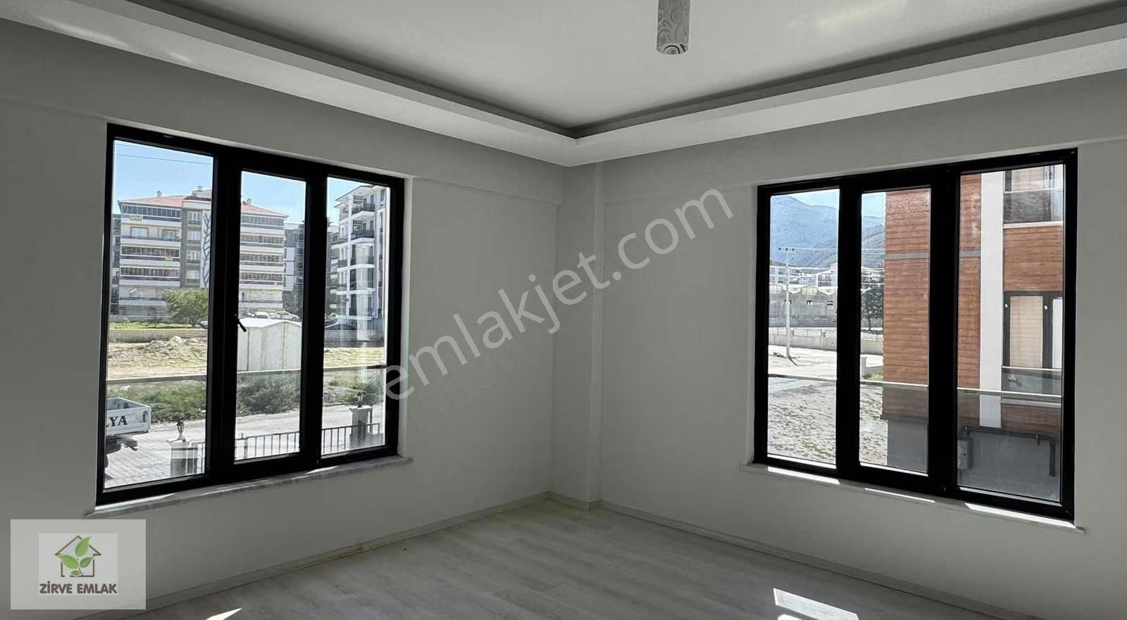 Zirve Emlak Kiralıyorr Yarenler Pazar Yanı 3+1 150 M2 Daire - Görsel 17