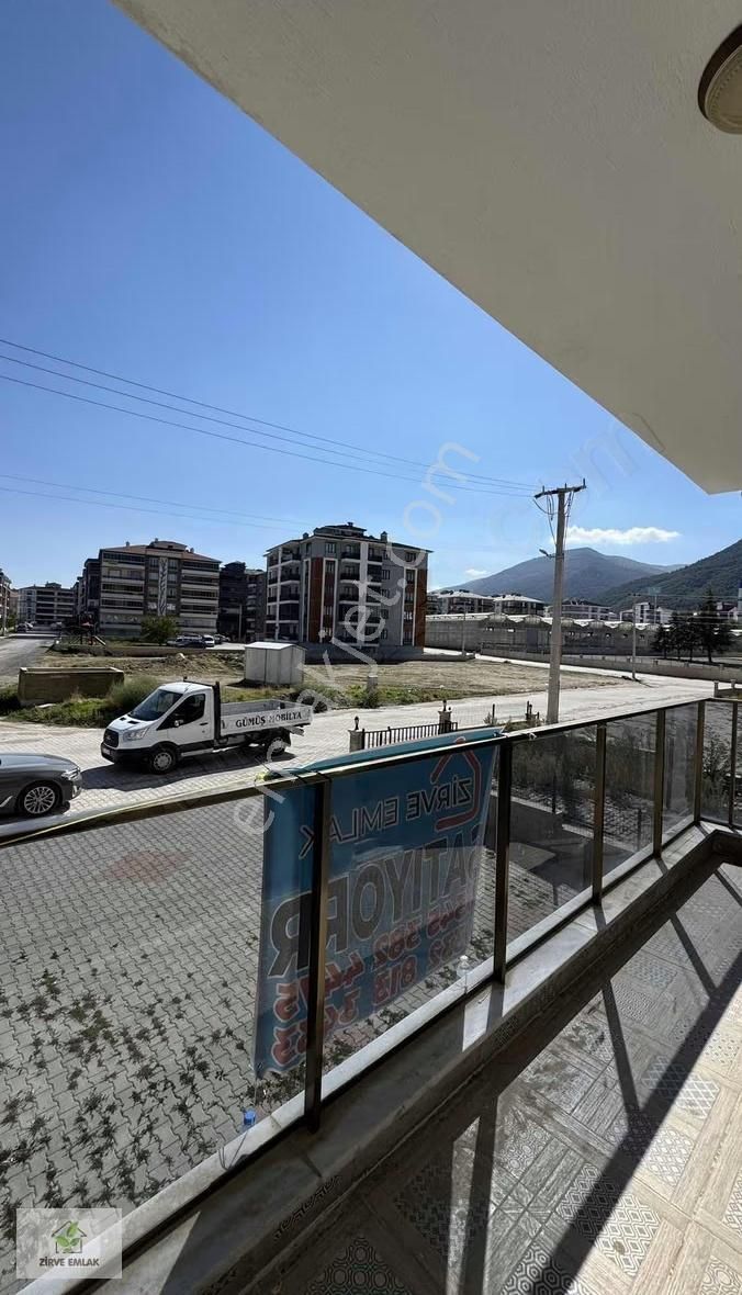 Zirve Emlak Kiralıyorr Yarenler Pazar Yanı 3+1 150 M2 Daire - Görsel 13