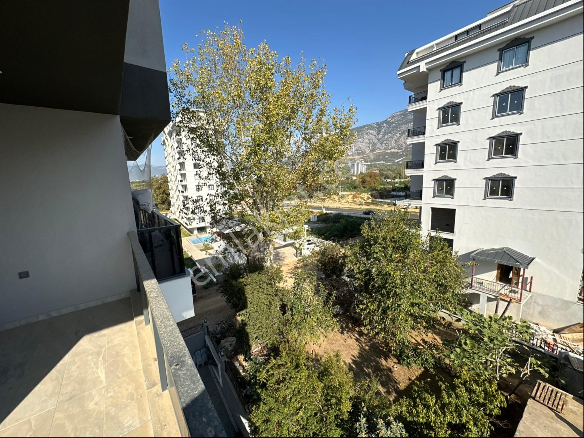 Satılık 1+1 Kısmi Eşyalı Daire - Görsel 22