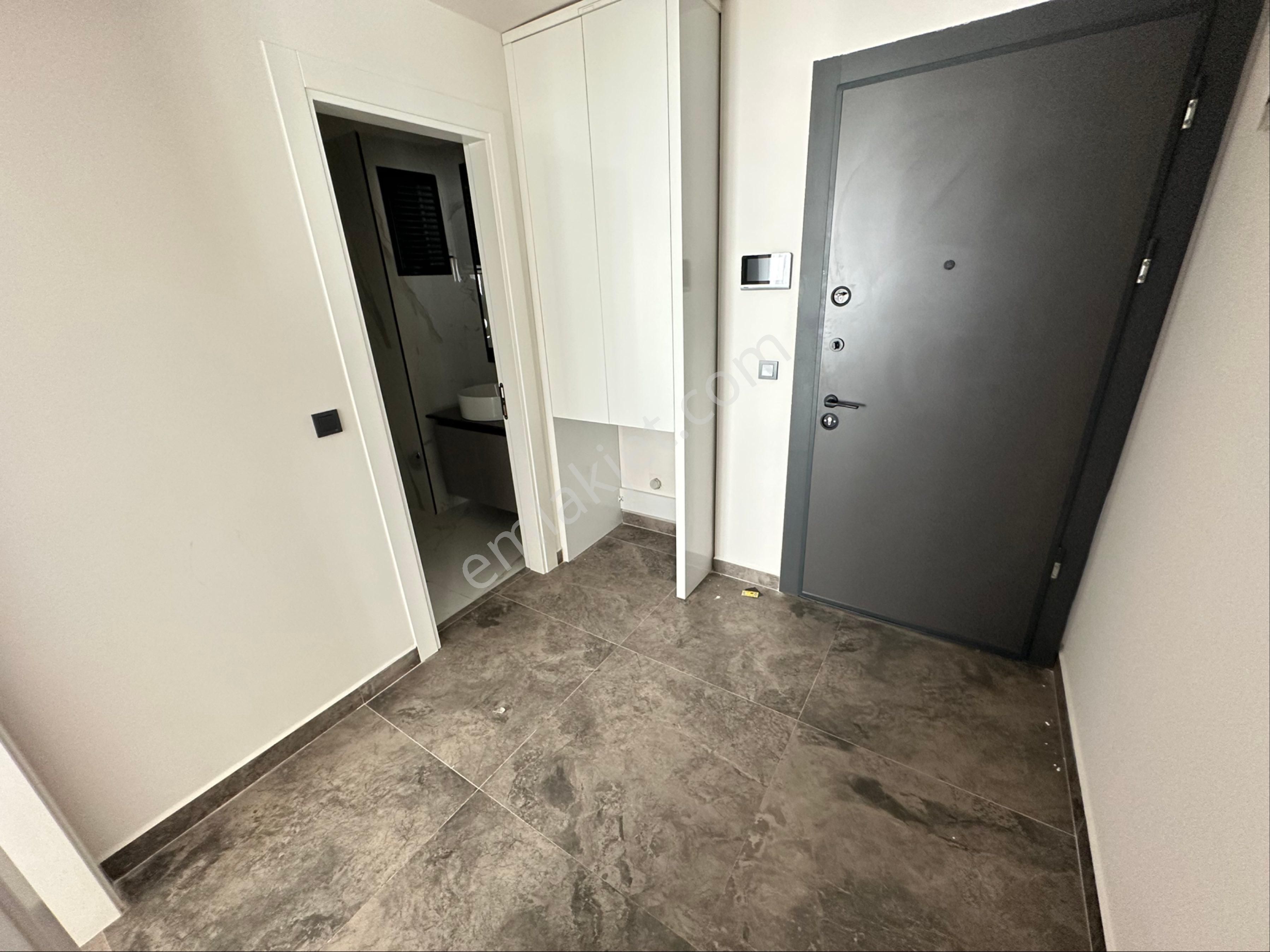 Satılık 1+1 Kısmi Eşyalı Daire - Görsel 27