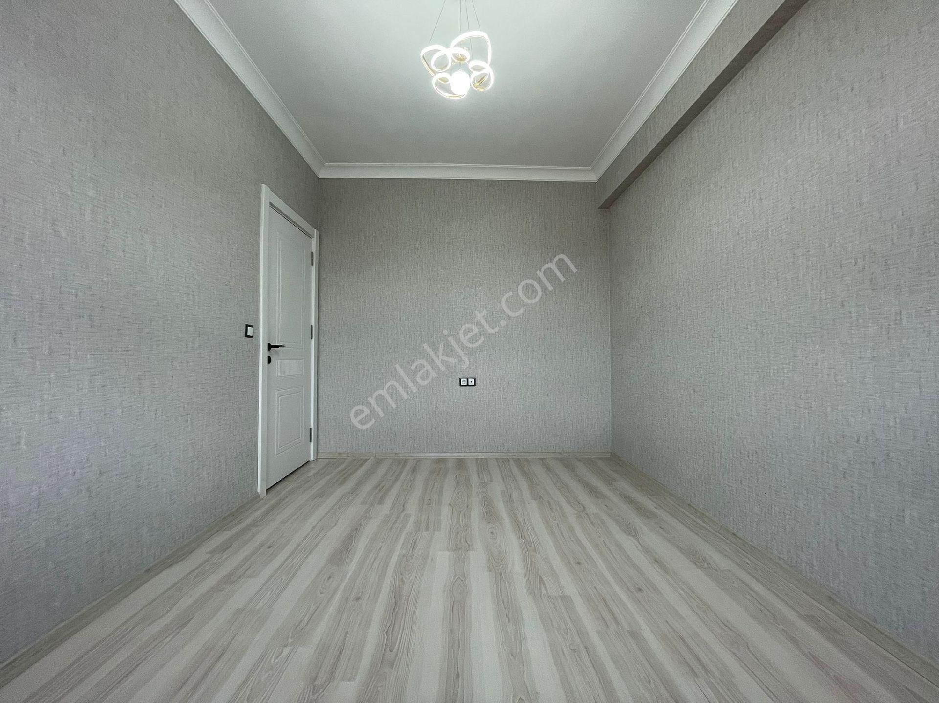 Selahattin Eyyubide Sıfır 3+1 Daire - Görsel 27