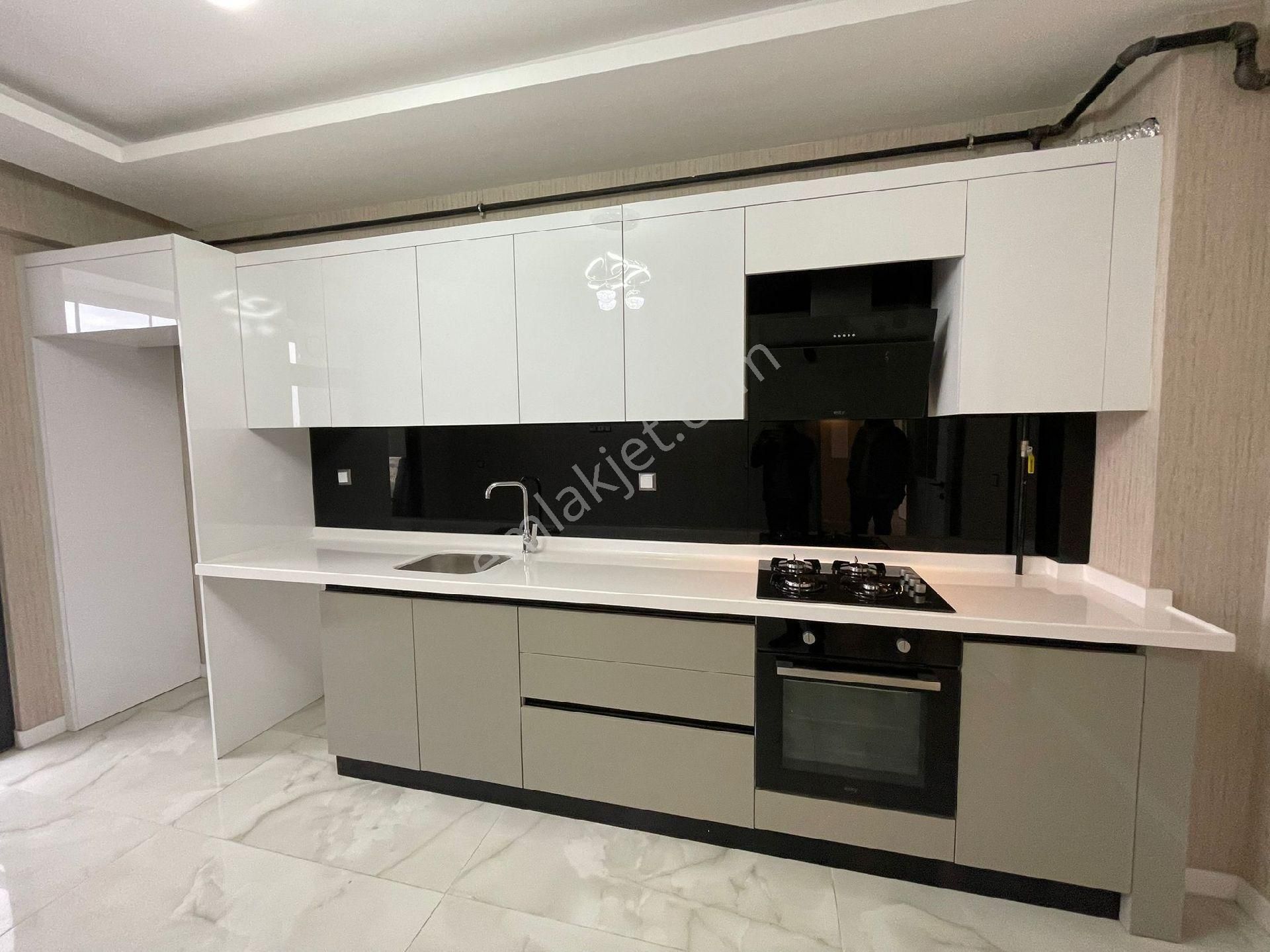 Selahattin Eyyubide Sıfır 3+1 Daire - Görsel 11