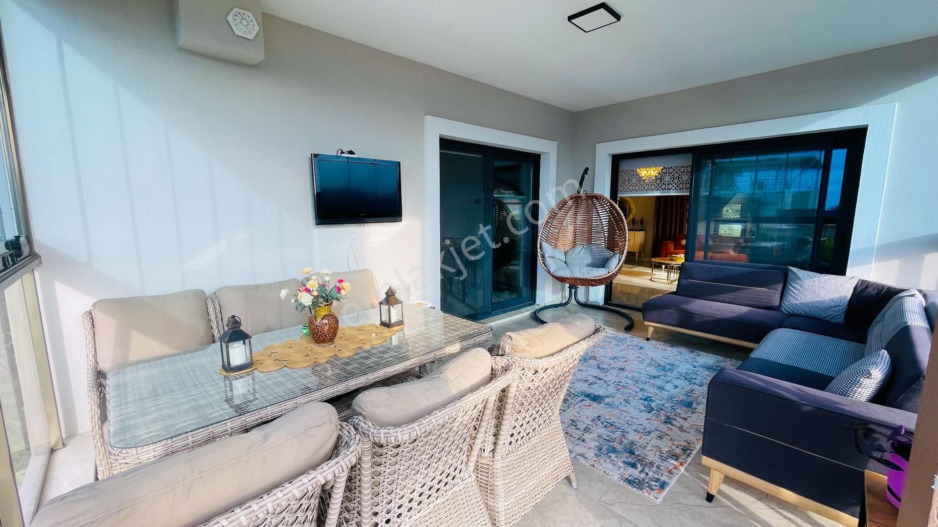 Kuşadası’nda Geniş Arsasıyla Satılık Lüks Köy Evi – Işık Can Konağı - Görsel 29