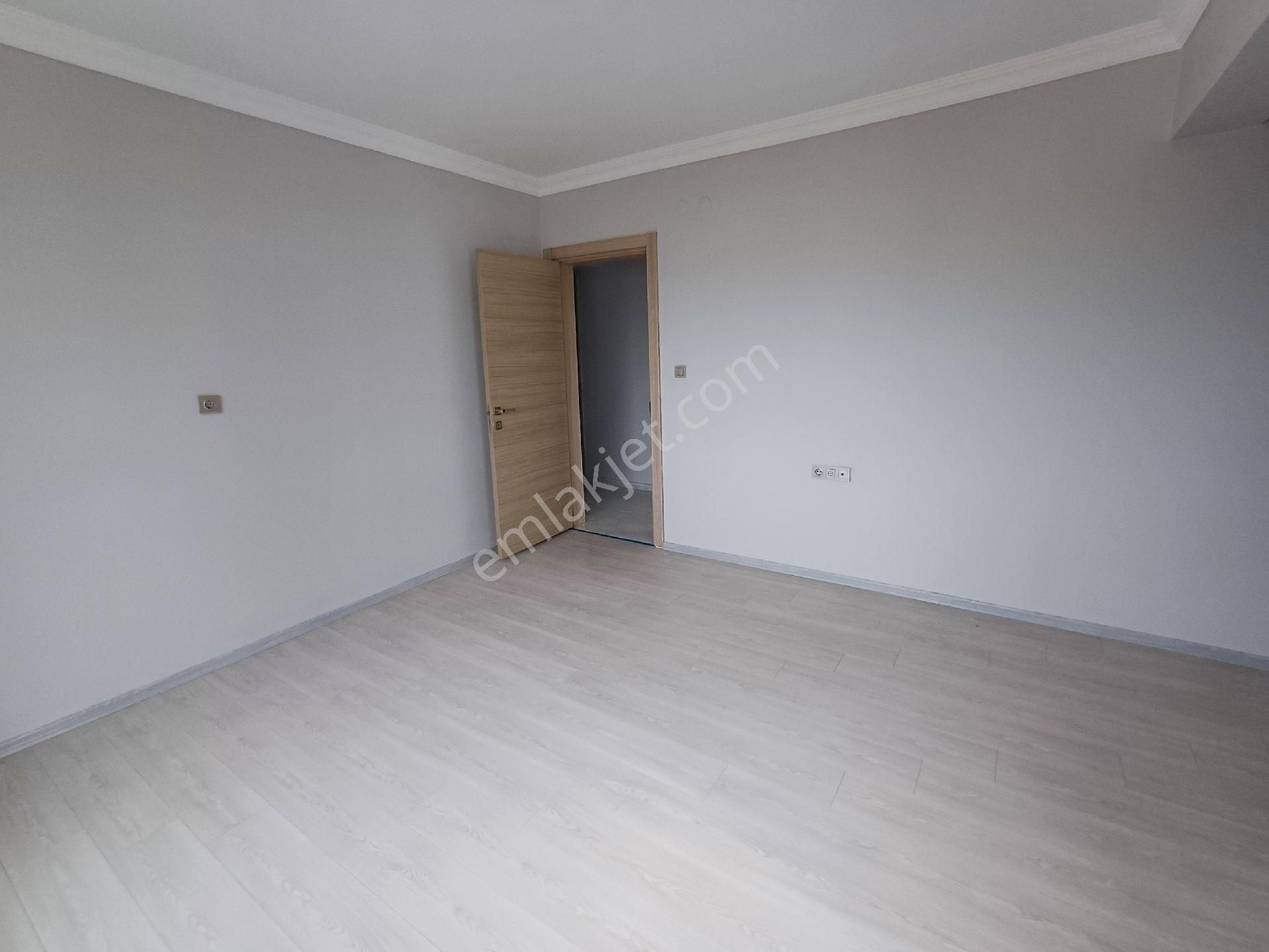 Doğru Gayrimenkulden Site İçerisinde Kapalı Mutfak 110 M2 Geniş 2+1 - Görsel 19