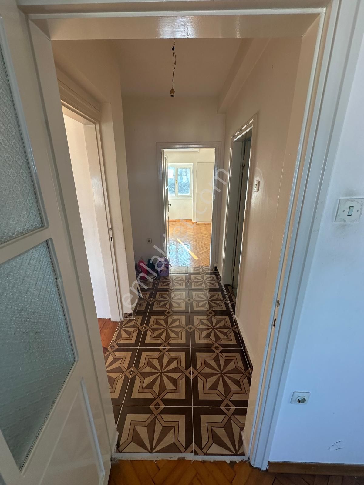 Kiralık Fırsat Daire 3+1 Doğalgazlı Asansörlü Merkezi Konum'da - Görsel 9