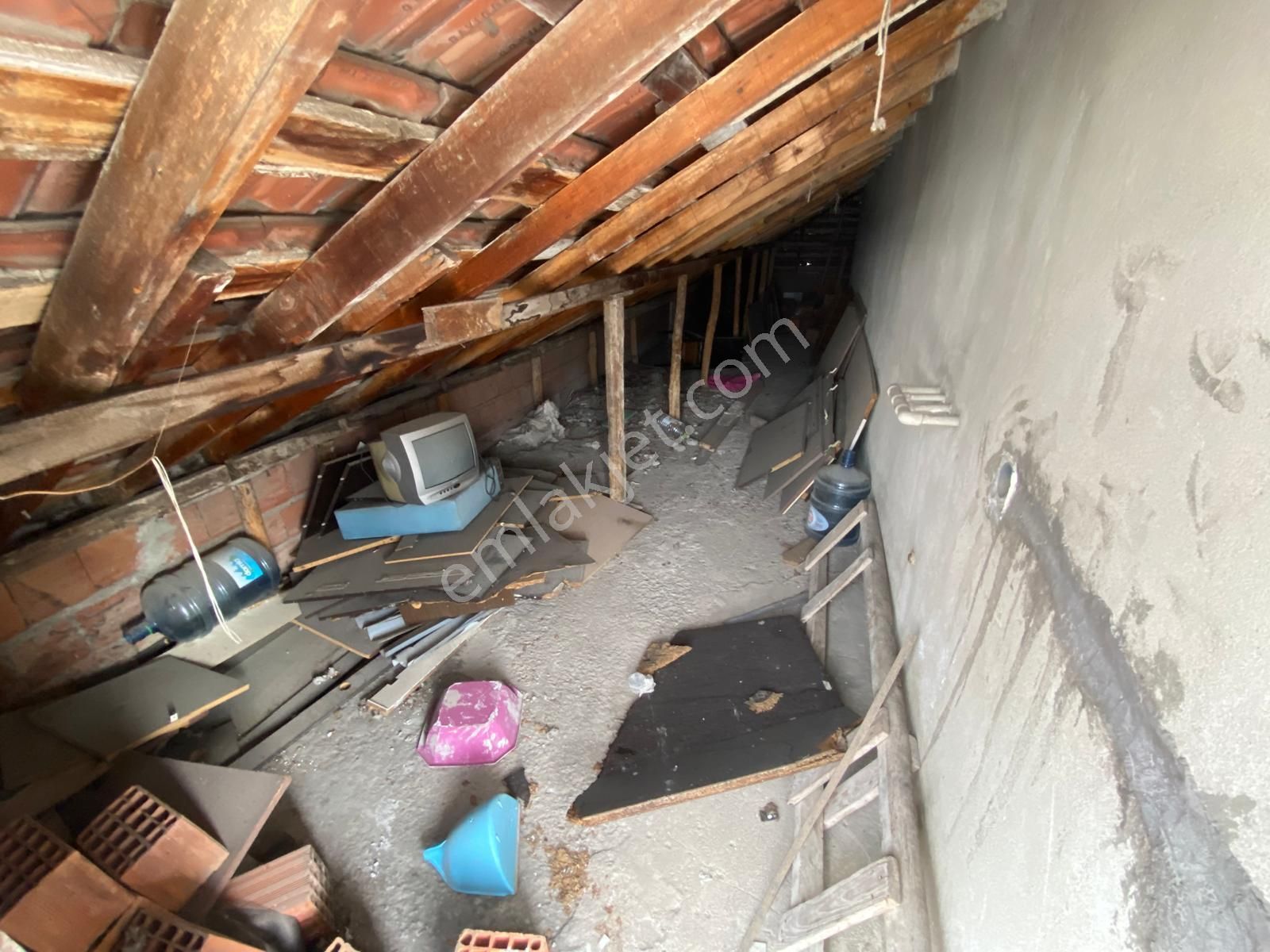 Emin Emlak'tan Fırsat Çamçeşmede Caddenin Hemen Yanında 20m² Arsa Hisseli 1+1 - Görsel 15