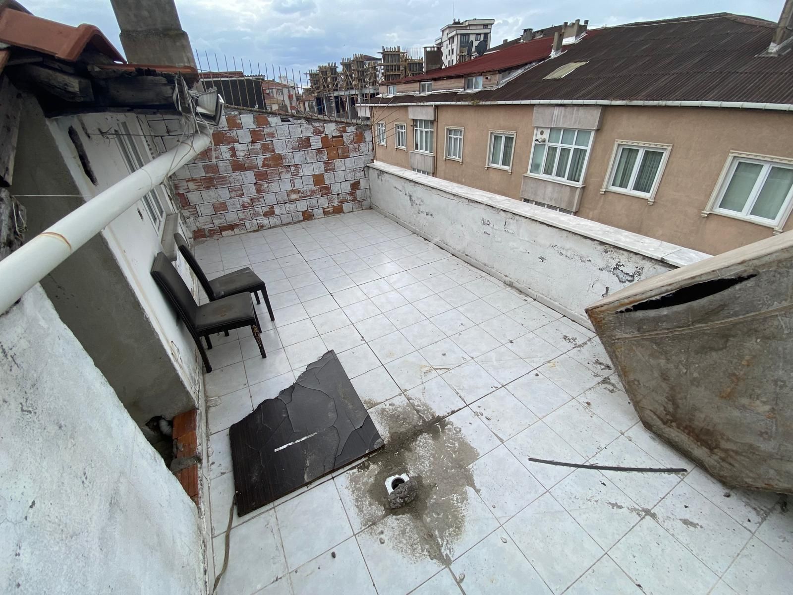 Emin Emlak'tan Fırsat Çamçeşmede Caddenin Hemen Yanında 20m² Arsa Hisseli 1+1 - Görsel 26