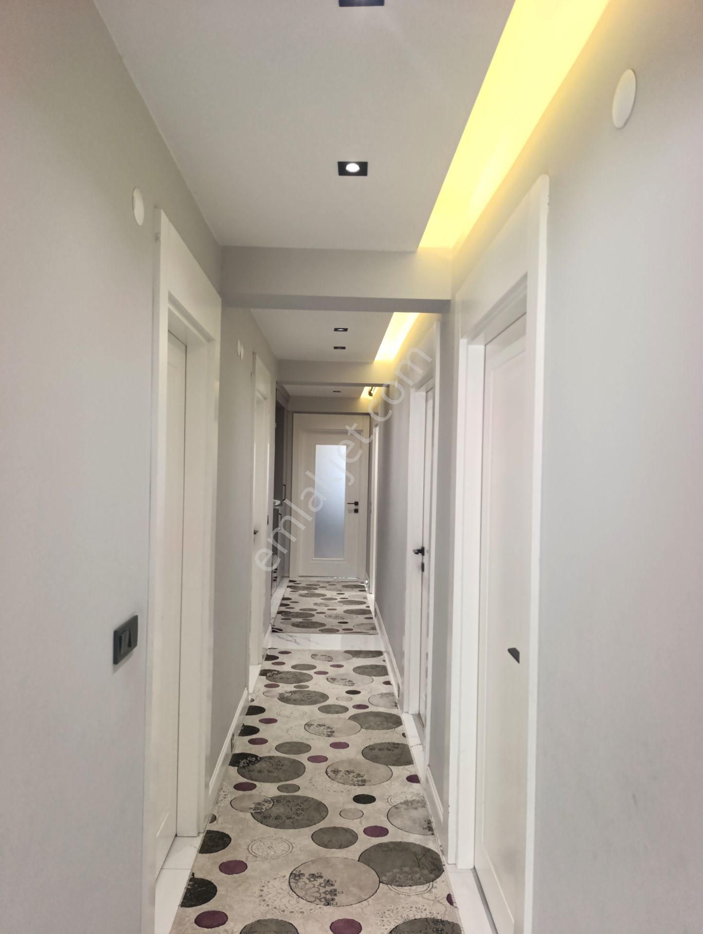 Doğalgazlı İçi Komple Yenilenmiş Stadyum Yakını 3+1 Satılık Daire - Görsel 12