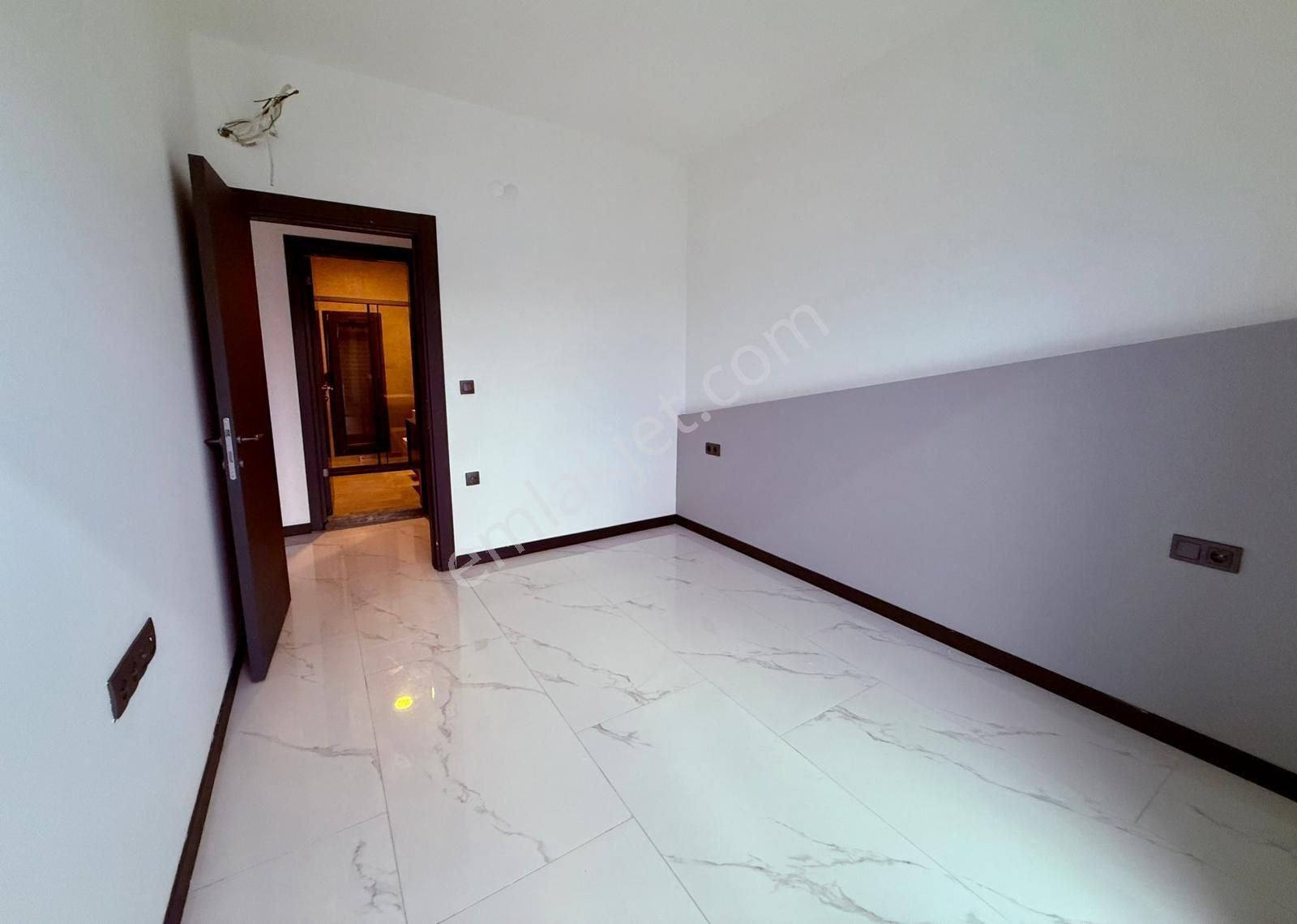 Kuşadası Güzelçamlı'da Özel Havuzlu Beyaz Eşyalı 3+1 Villa - Görsel 16