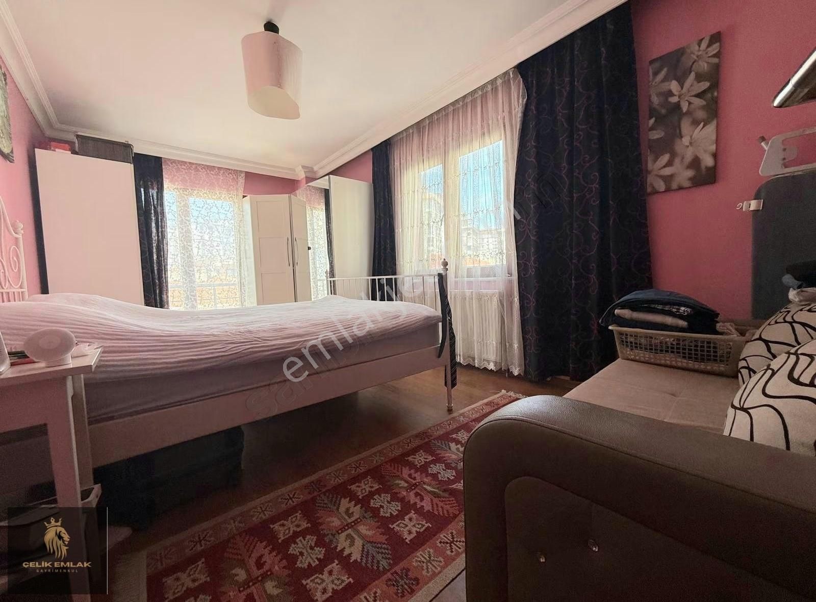 Ümraniye Çarşı İstiklal Mah. Sitede Yüksek Kat 3+1 - Görsel 3