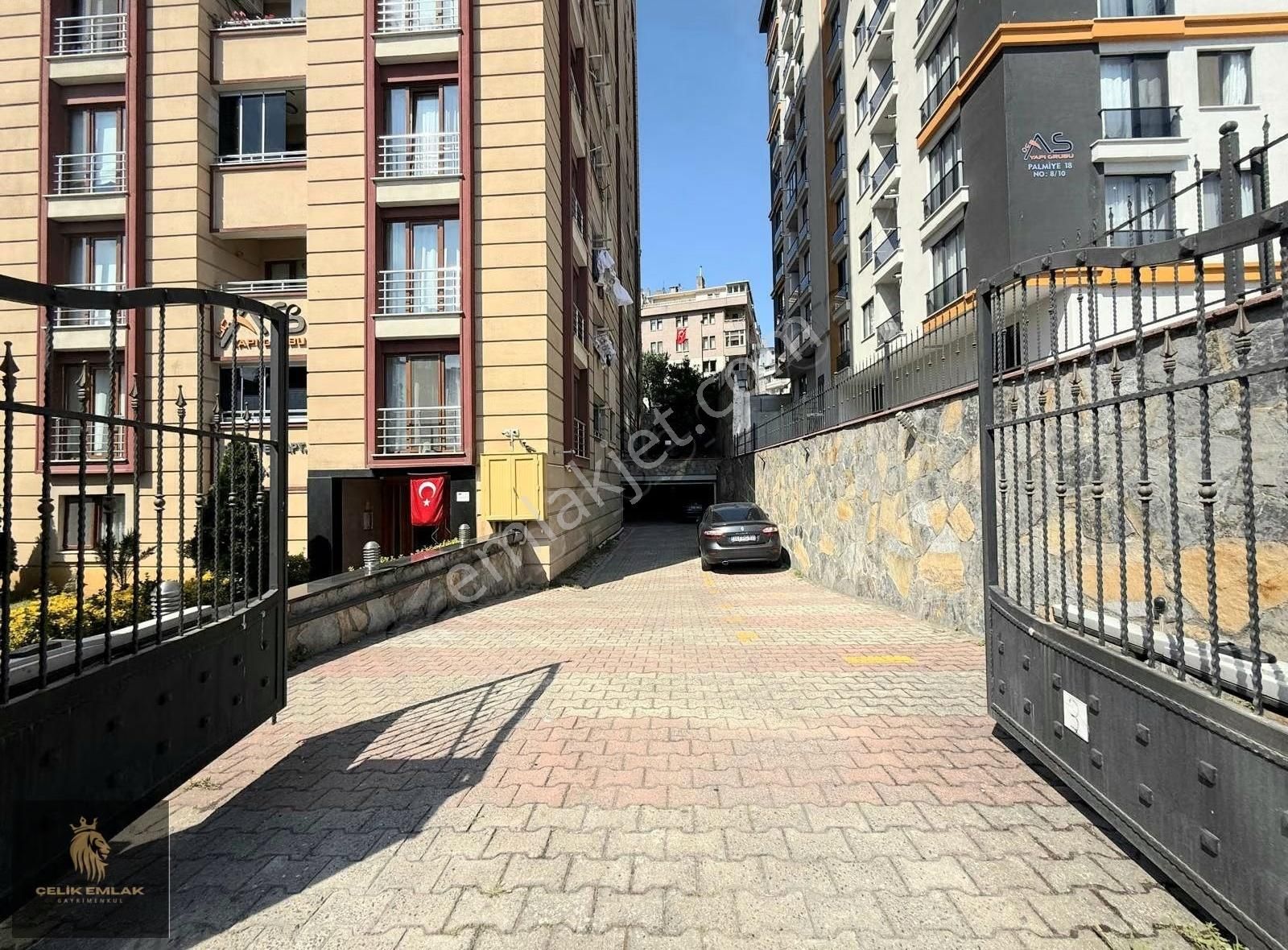 Ümraniye Çarşı İstiklal Mah. Sitede Yüksek Kat 3+1 - Görsel 23