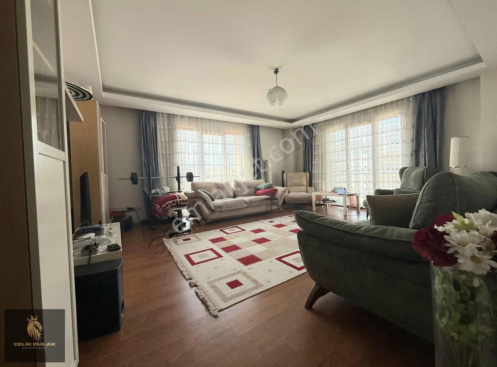 Ümraniye Çarşı İstiklal Mah. Sitede Yüksek Kat 3+1 - Görsel 7