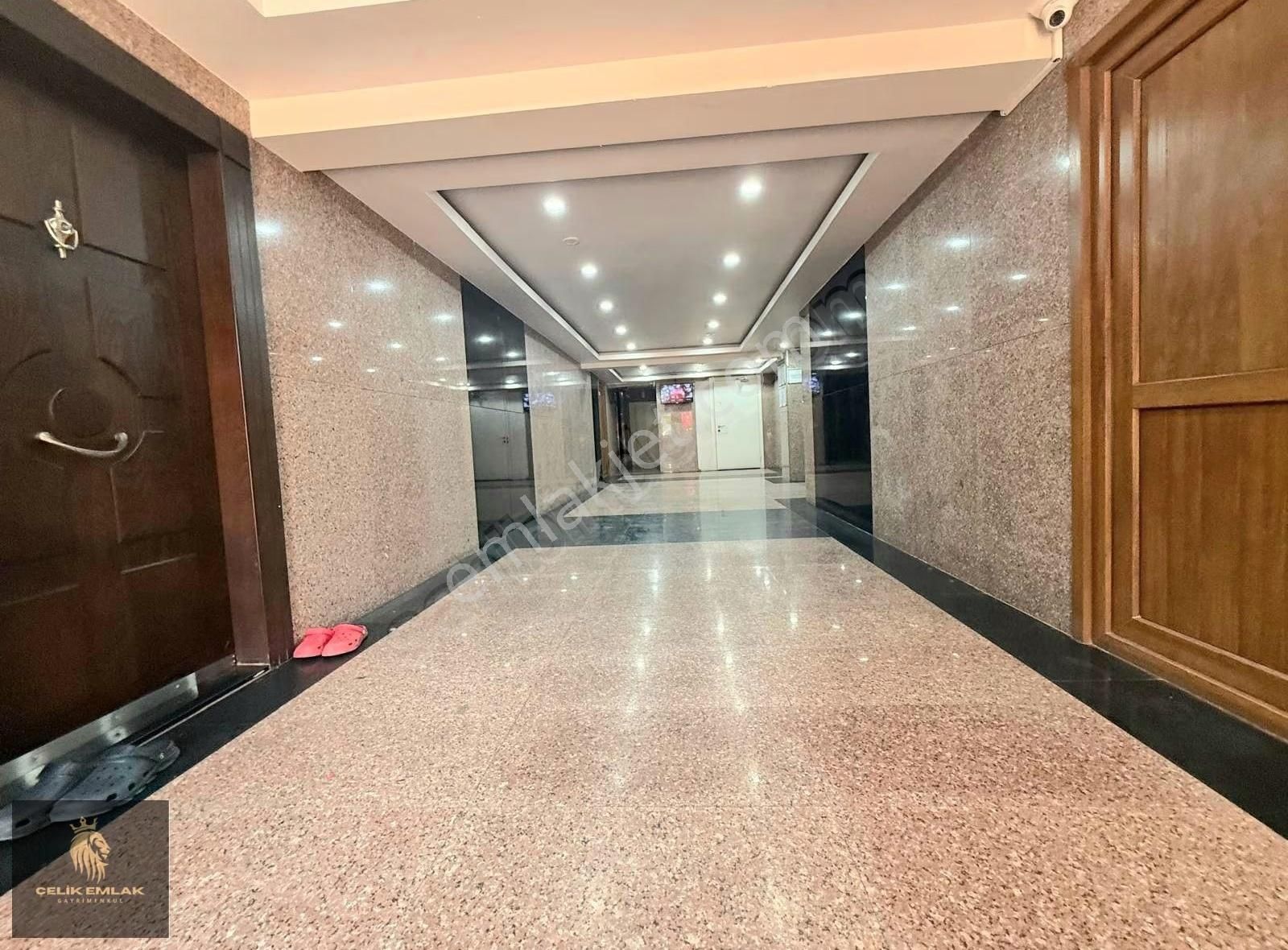 Ümraniye Çarşı İstiklal Mah. Sitede Yüksek Kat 3+1 - Görsel 6