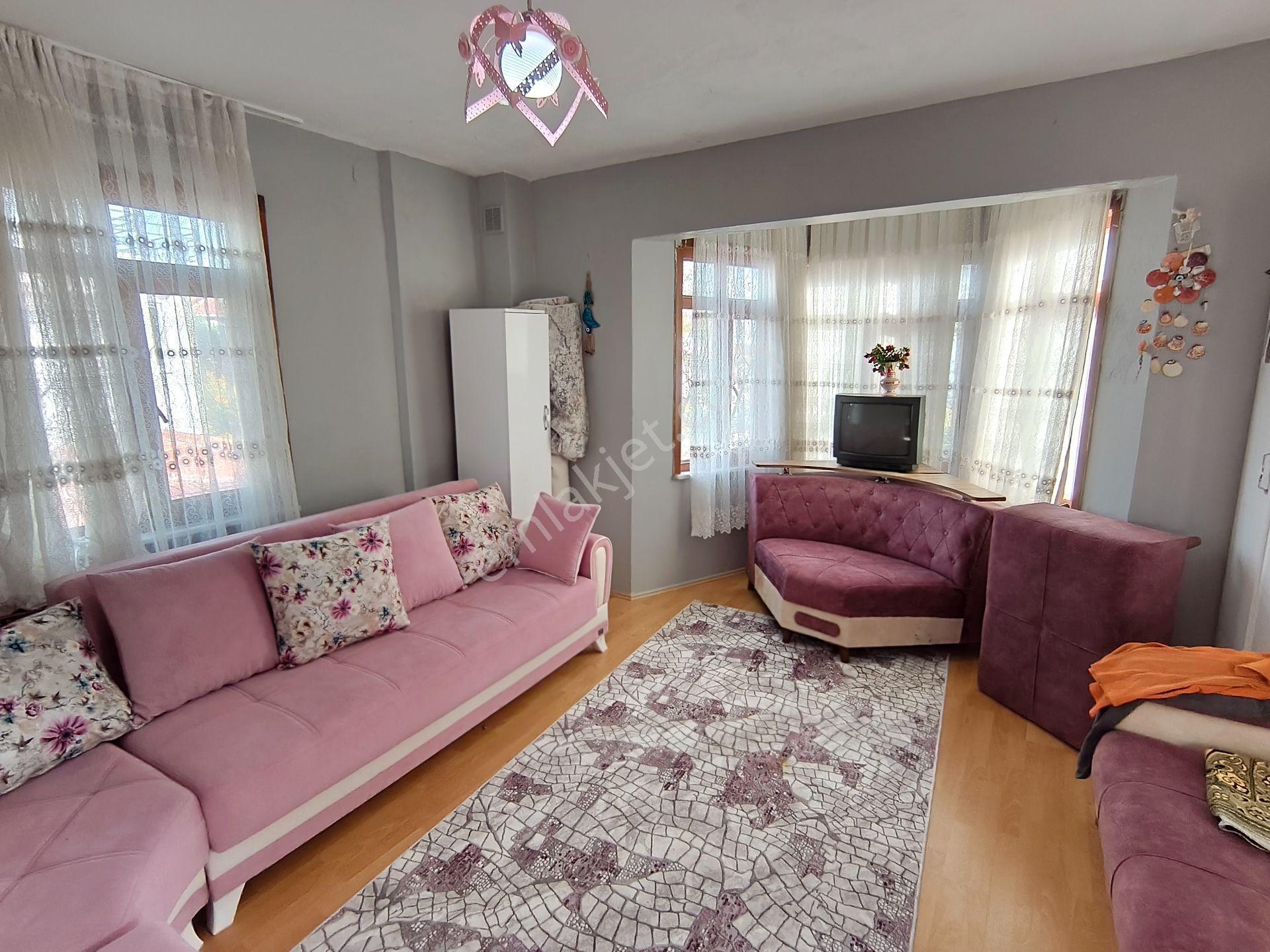 Bulut Yatırımdan 200 M² 5+1 Deniz Manzaralı 3 Katlı Müstakil Ev Ve Arsası - Görsel 12