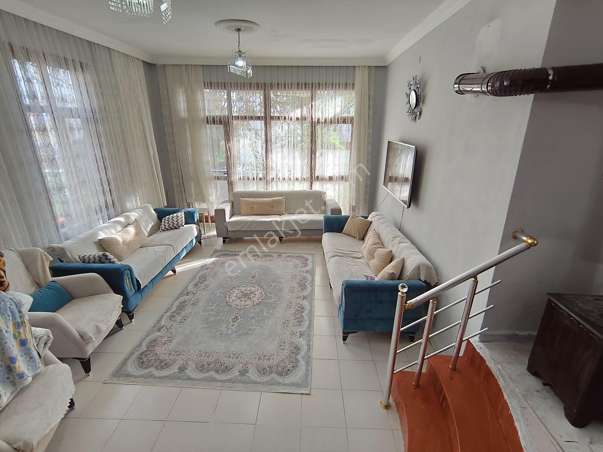 Bulut Yatırımdan 200 M² 5+1 Deniz Manzaralı 3 Katlı Müstakil Ev Ve Arsası - Görsel 2