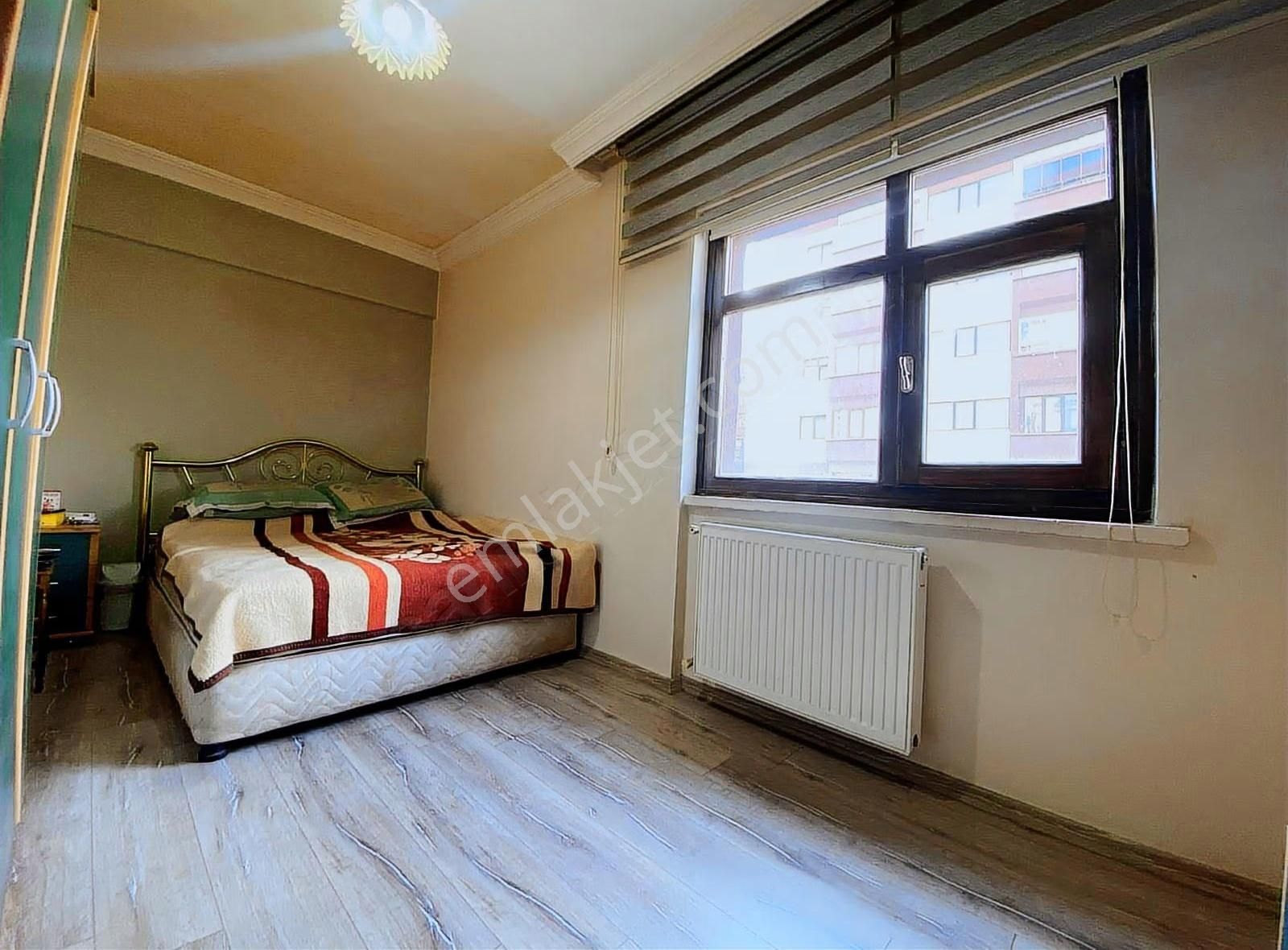 Merkezi Lokasyonda Ara Katta Fırsat 4+1 Daire - Görsel 2