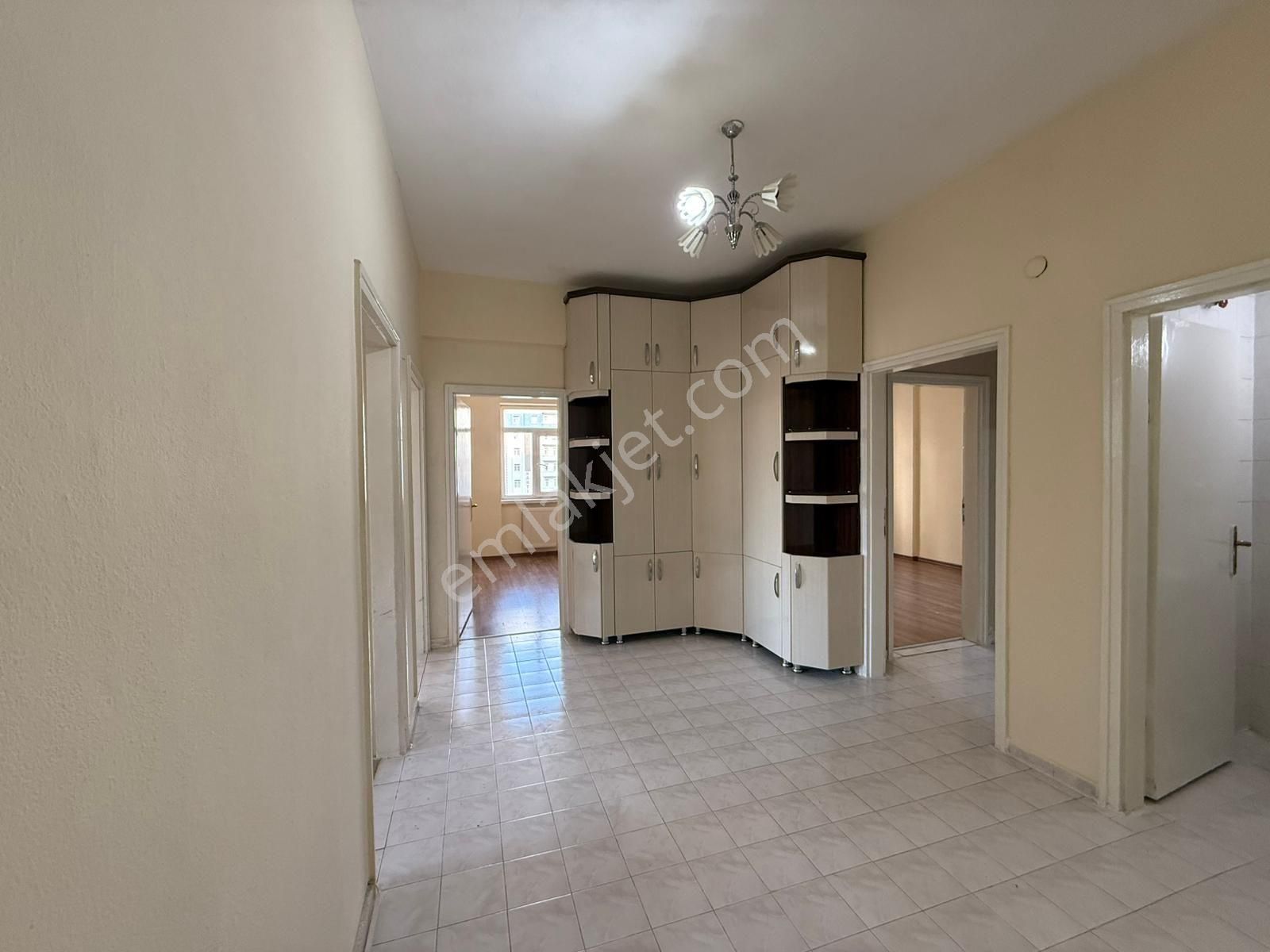 Talas Mevlana Mahallesinde Tramvaya Cephe Boş Daire - Görsel 15