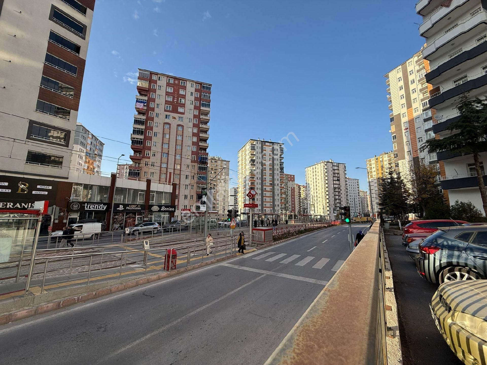 Talas Mevlana Mahallesinde Tramvaya Cephe Boş Daire - Görsel 3