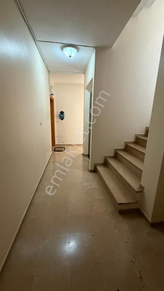 Bakırköy Zuhuratbab Merkeze Yakın Bahçeli Binada 160m2 3+1 - Görsel 23