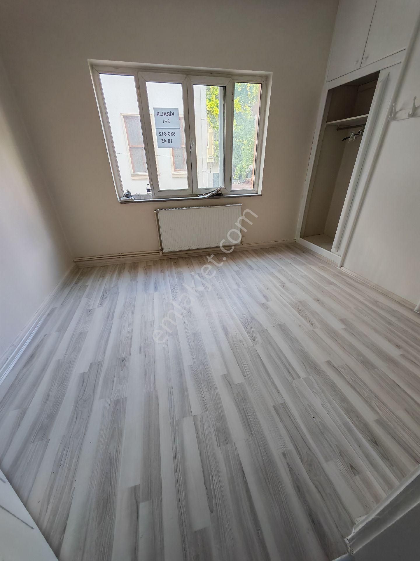 Ortaköy Deniz Kenarında, Sahibinden Tamamen Yenilenmiş 3+1 Daire