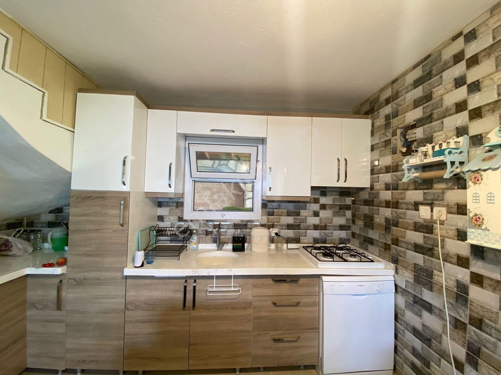 Kuşadası Davutlar Yeni Simge Sitesi'nde Satılık 3+1 Villa - Görsel 24