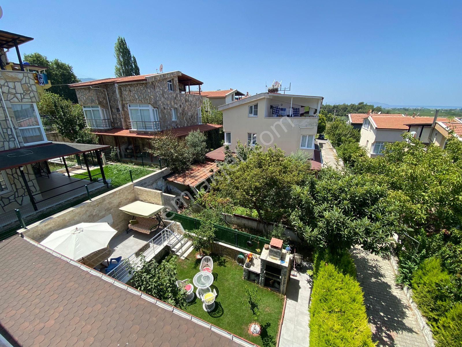 Kuşadası Davutlar Yeni Simge Sitesi'nde Satılık 3+1 Villa - Görsel 8