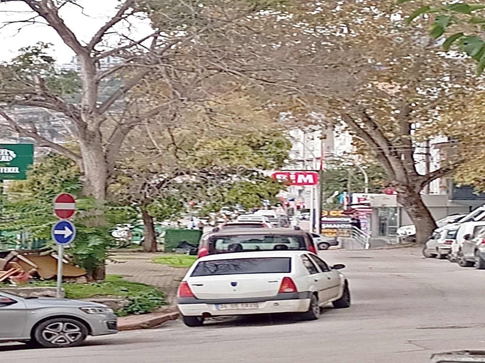 İzmit - İstanbul Yolu Üzerinde Merkezi Konumda Asma Katlı 140 M2 Satılık Dükkan!!! - Görsel 4