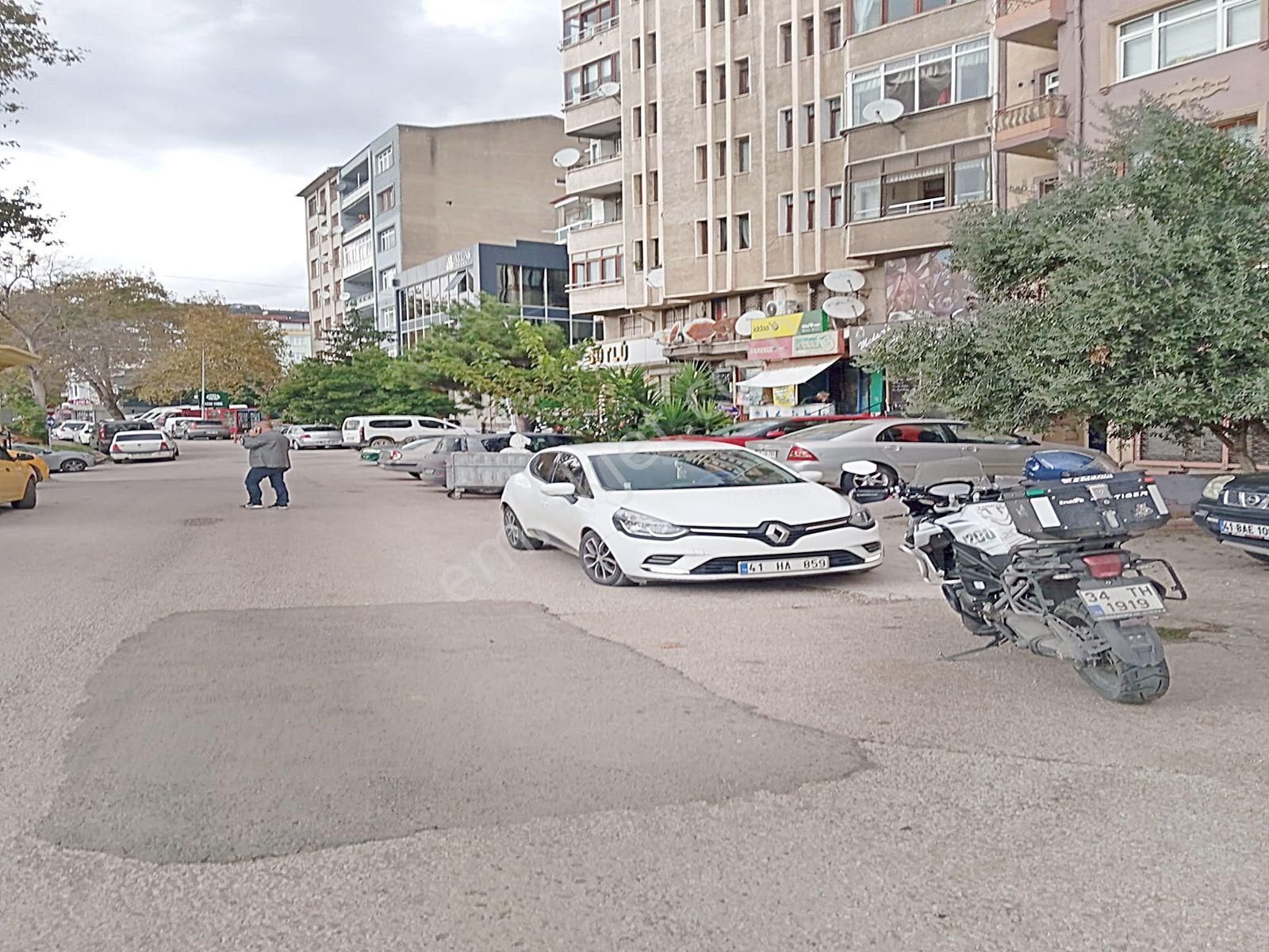 İzmit - İstanbul Yolu Üzerinde Merkezi Konumda Asma Katlı 140 M2 Satılık Dükkan!!! - Görsel 12