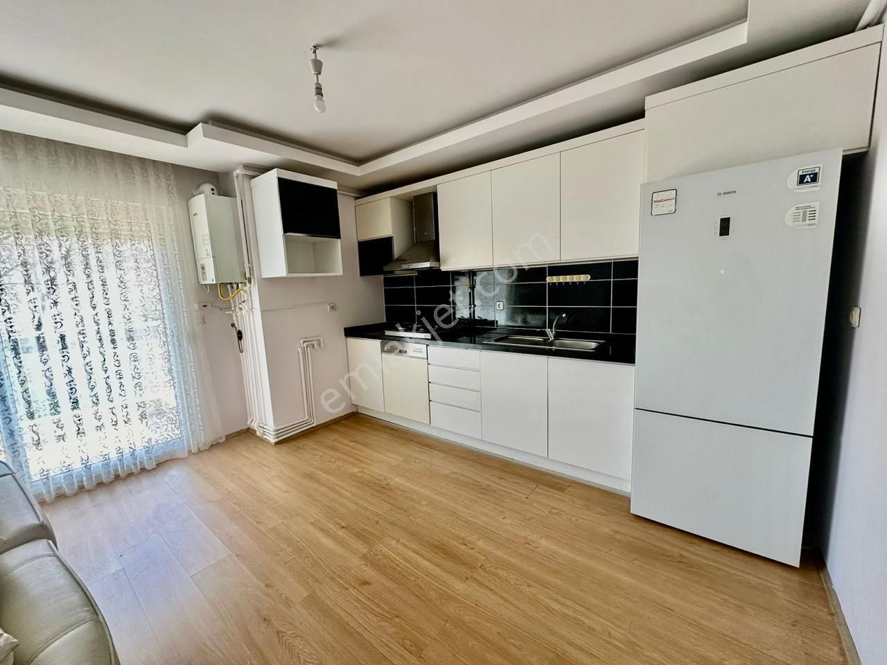 Hurma Mahallesinde Site İçerisinde Full Eşyalı Yüzme Havuzlu Daire