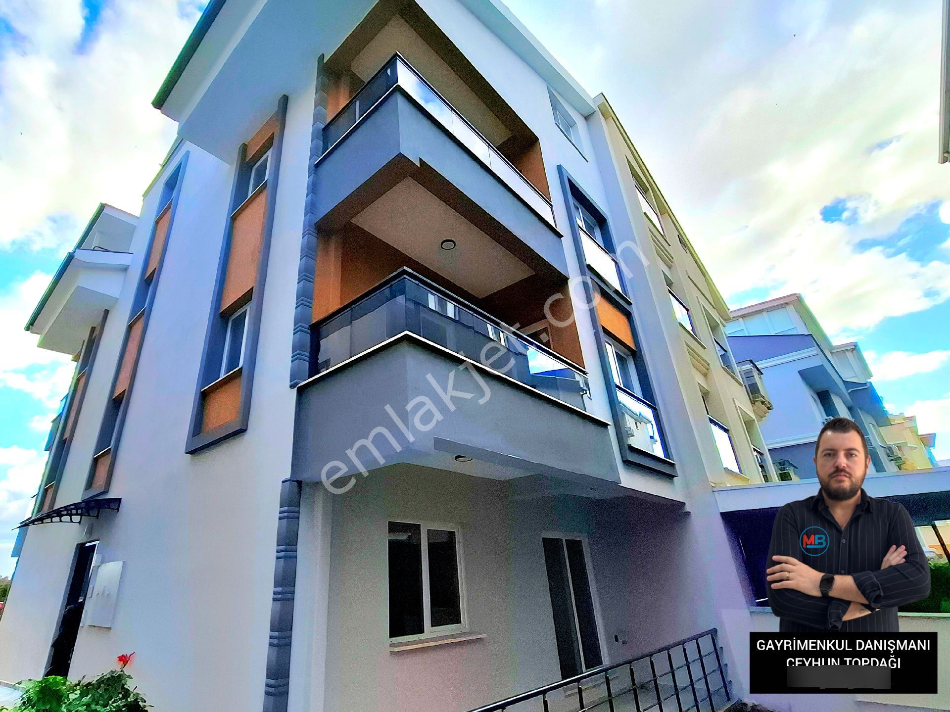 Didimde Satılık 1+1 Sıfır Daire Denize Yakın Konumda Geniş Kullanışlı !