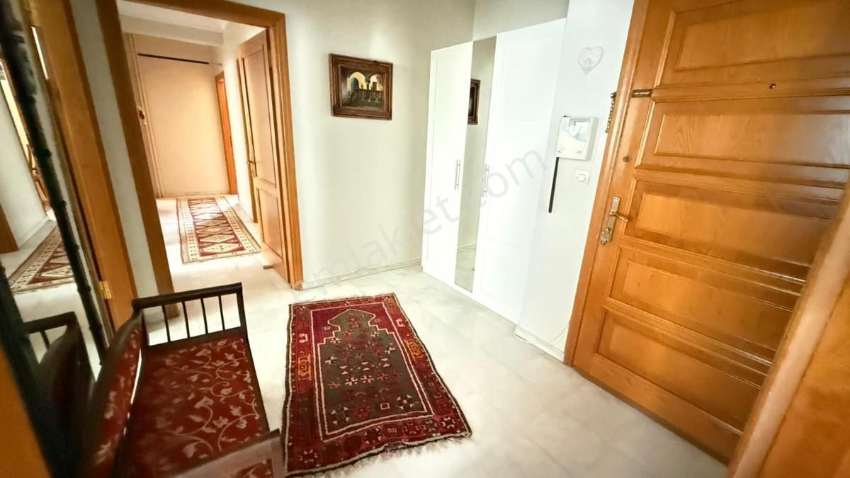 Bakırköy Bahçeli Nizam Da Merkeze Yakın 3+1 Büyük Ferah Daire - Görsel 13