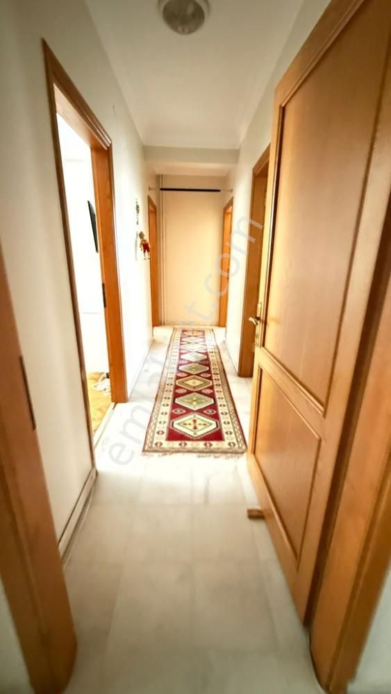 Bakırköy Bahçeli Nizam Da Merkeze Yakın 3+1 Büyük Ferah Daire - Görsel 12