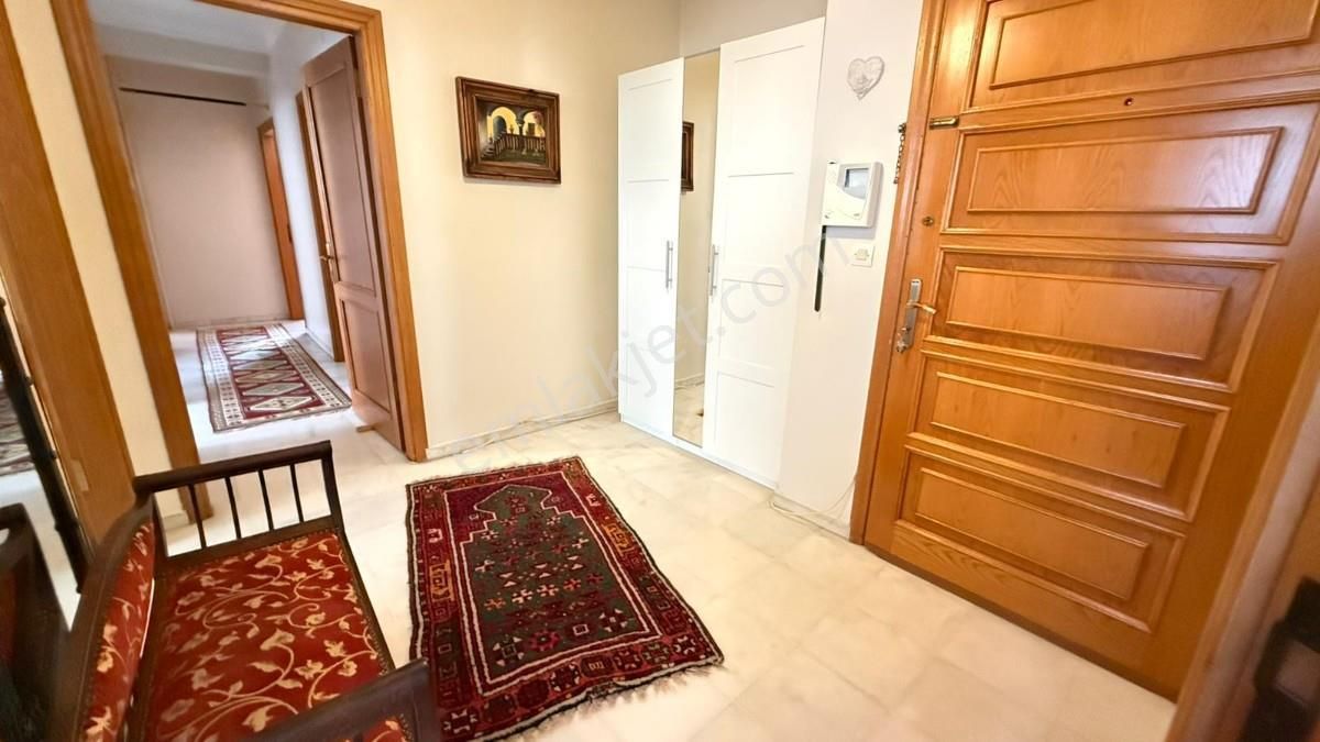 Bakırköy Bahçeli Nizam Da Merkeze Yakın 3+1 Büyük Ferah Daire - Görsel 11