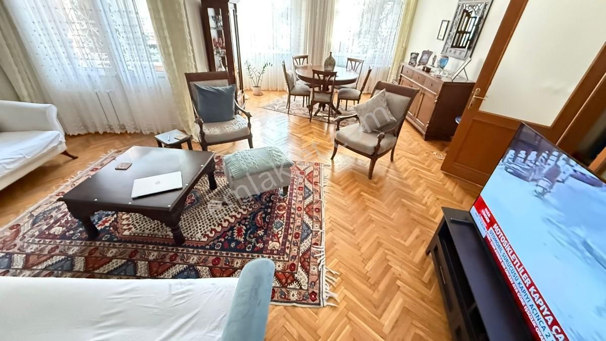 Bakırköy Bahçeli Nizam Da Merkeze Yakın 3+1 Büyük Ferah Daire - Görsel 3