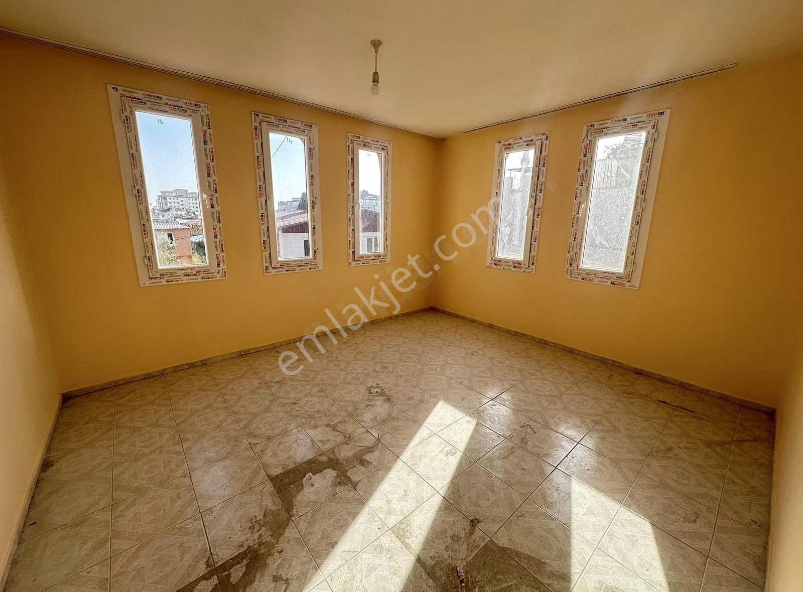 Kur Gruptan Sarıçam'da Bulvar Manzaralı 2+1 Kiralık Daire - Görsel 3