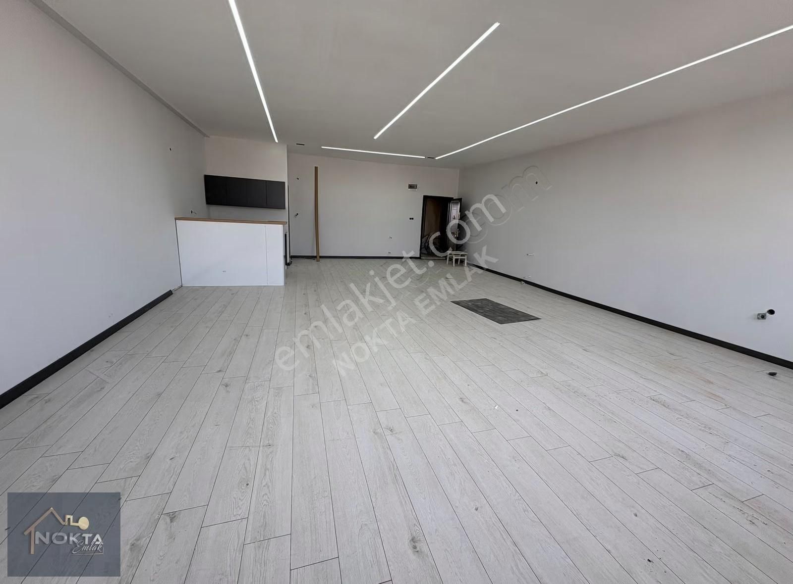 Nokta Emlaktan İzmir Yolu Üzeri Sanayi Bölgesi Kiralık Ofisler - Görsel 13