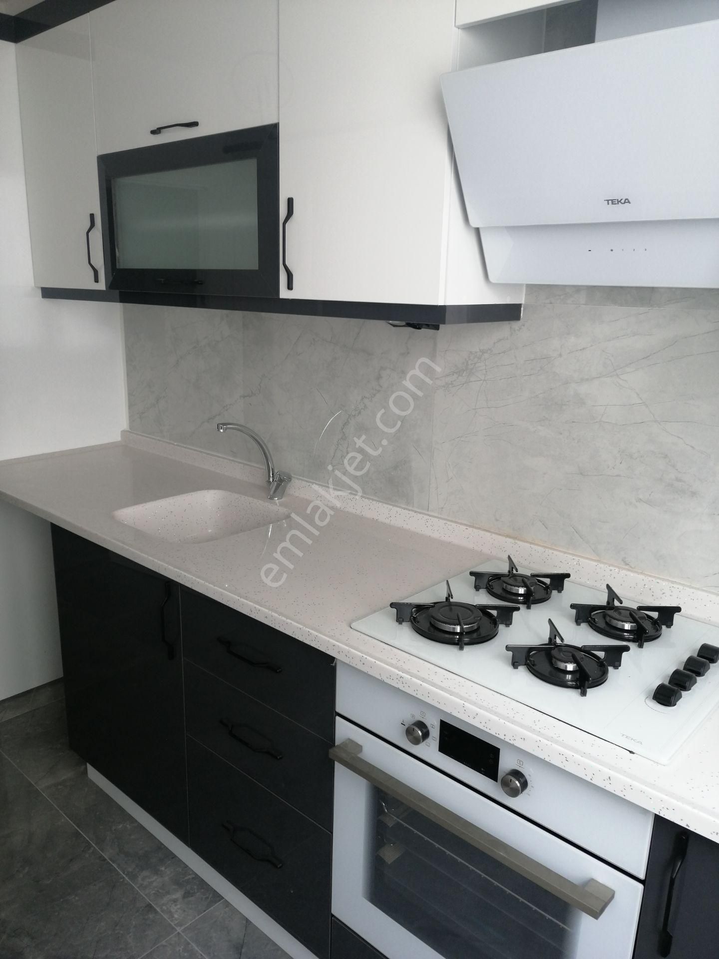 Sahibinden 2+0 Kiralık Daire Ayrı Mutfaklı Ankastre Setli Çamlıca - Görsel 16