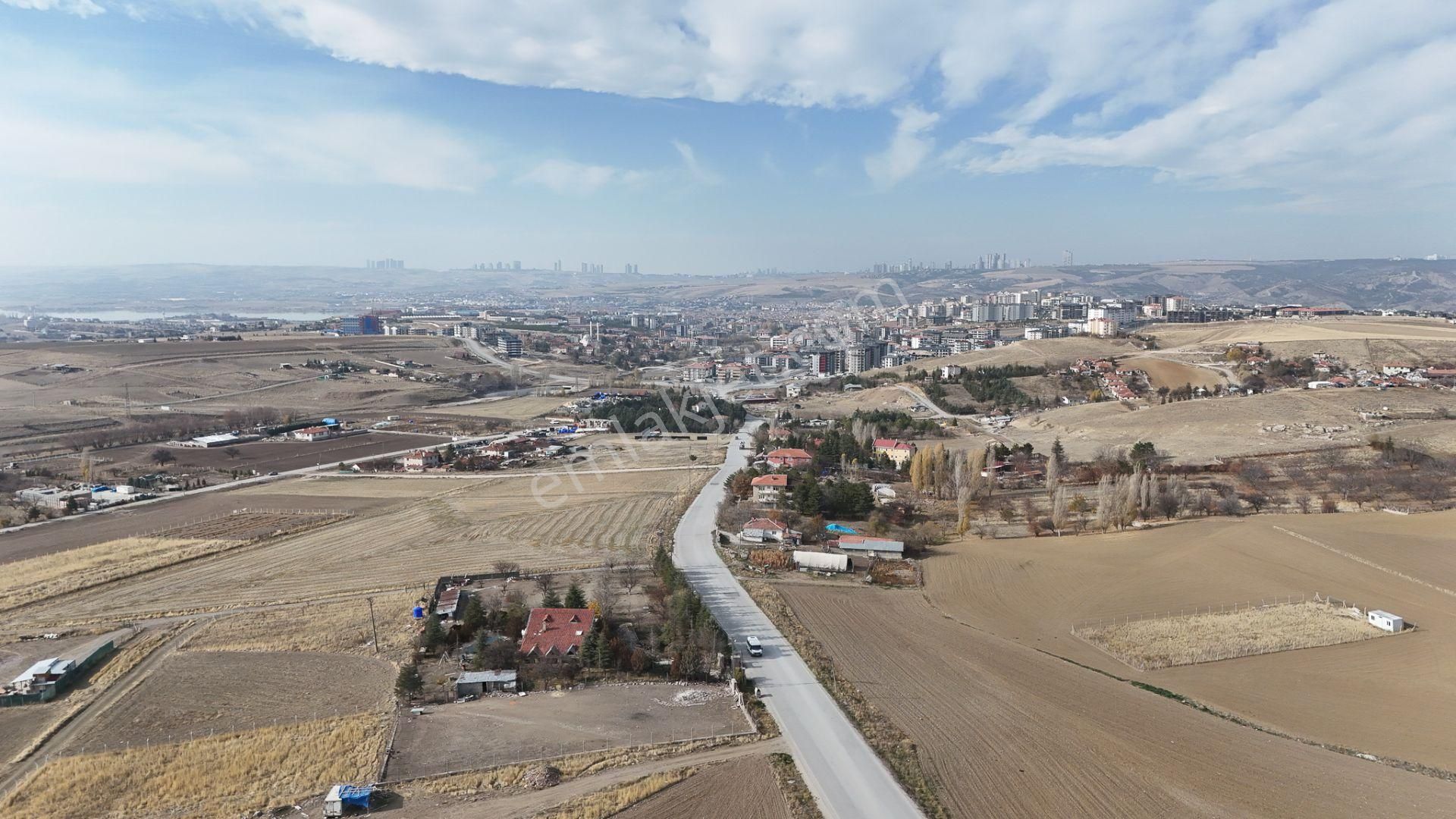 Ankara'da Akaryakıt İstasyonu Ve Ticari İmarlı Satılık Arsa