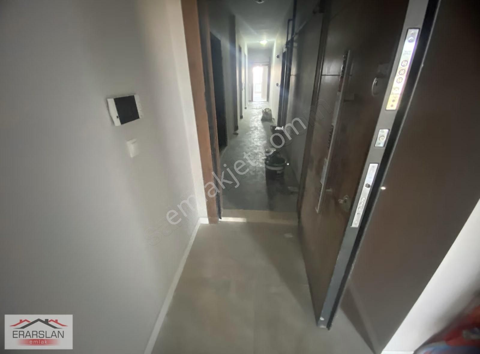 Erarslandan Sıfır Kat 7 Cadde Yanı 3+1daire Ön Cephe Otoparklı - Görsel 17