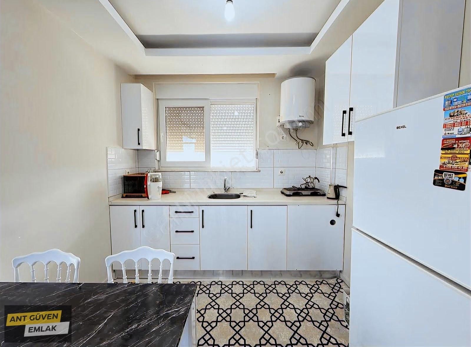 Devlet Hastanesine Yakın 2+1 Asansörlü Eşyalı Satılık Arakat