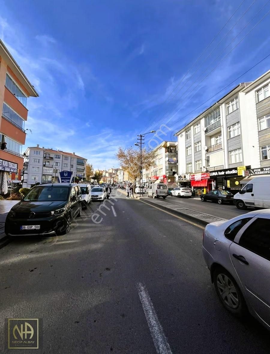 Etlik'de Cadde Üzeri Ön Cephe Masrafsız Fırsat 3+1 Satılık Daire - Görsel 7