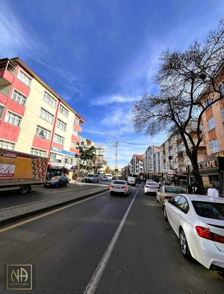 Etlik'de Cadde Üzeri Ön Cephe Masrafsız Fırsat 3+1 Satılık Daire - Görsel 18