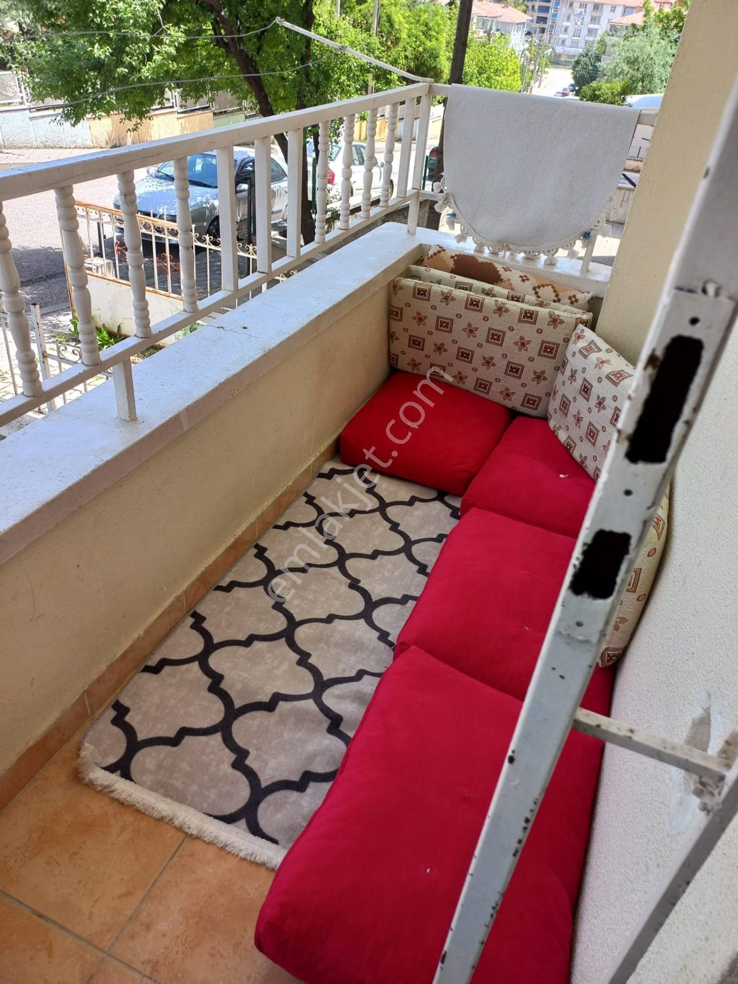 Emre Emlak'tan Selçuklu'da Masrafsız Balkonlu 3+1 Satılık Daire - Görsel 6