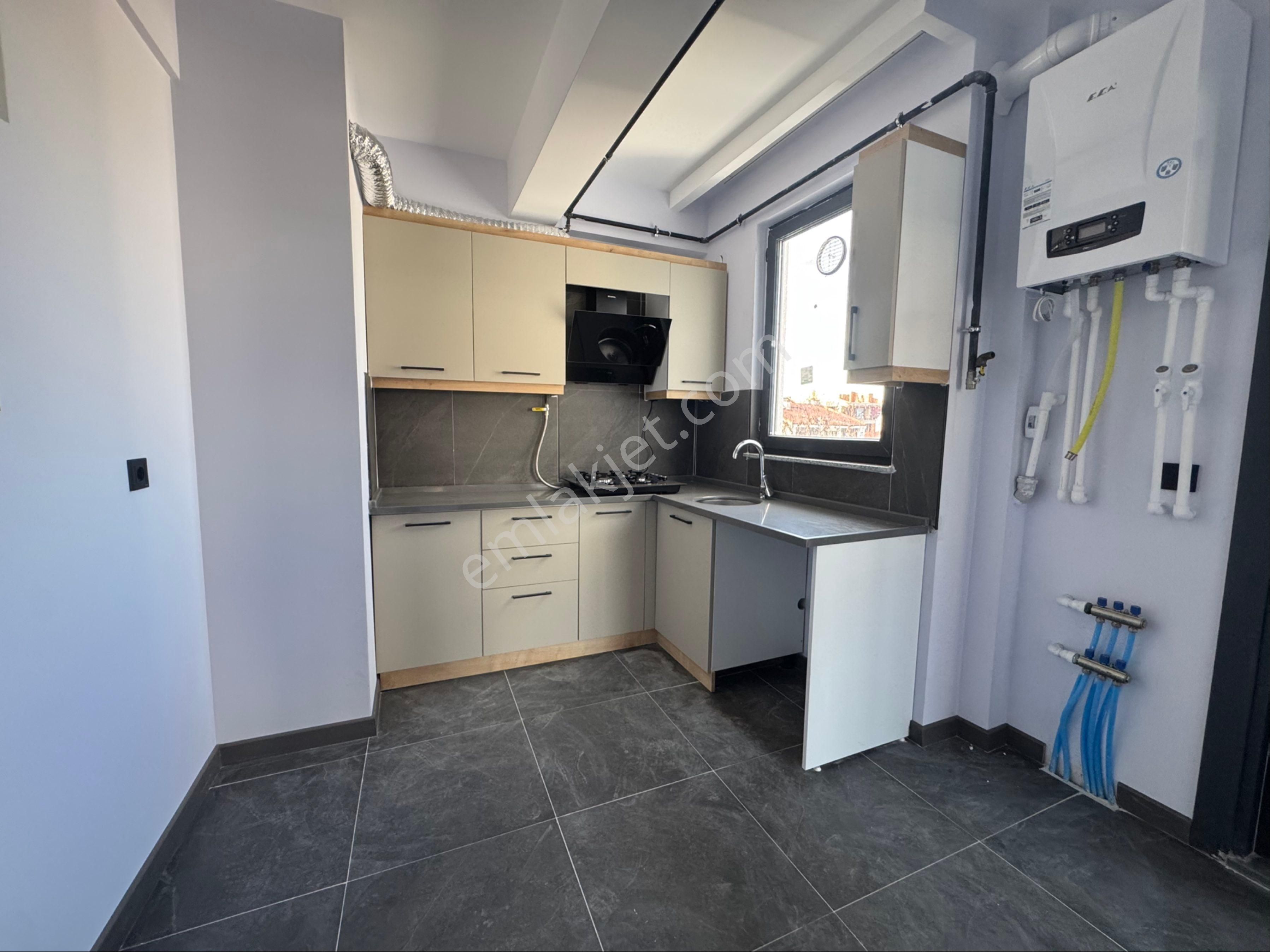 Conker İnşaat Emlak’tan Çamlıca Mahallesi 2+0 Sıfır Kiralık Daire - Görsel 2