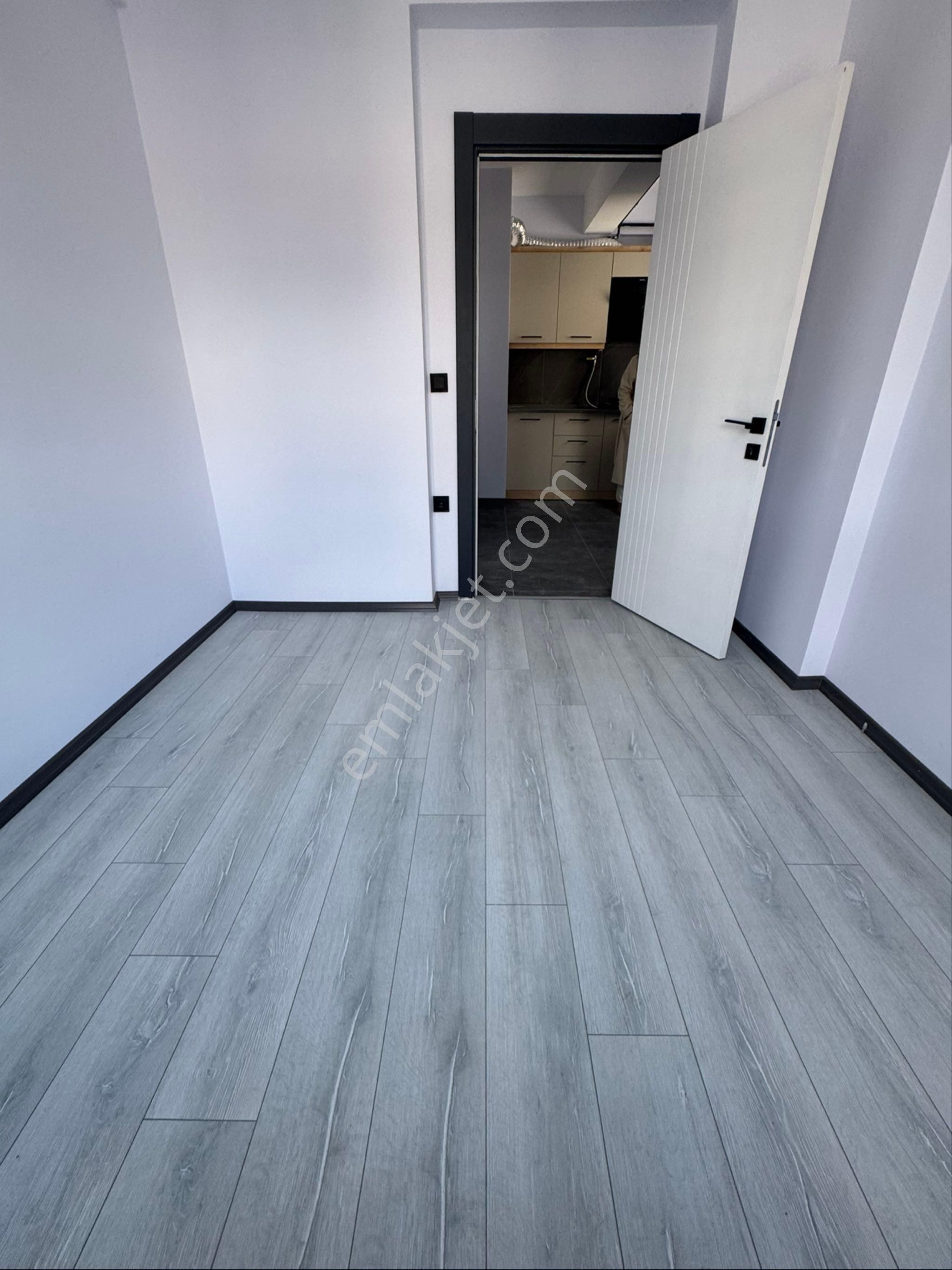 Conker İnşaat Emlak’tan Çamlıca Mahallesi 2+0 Sıfır Kiralık Daire - Görsel 18