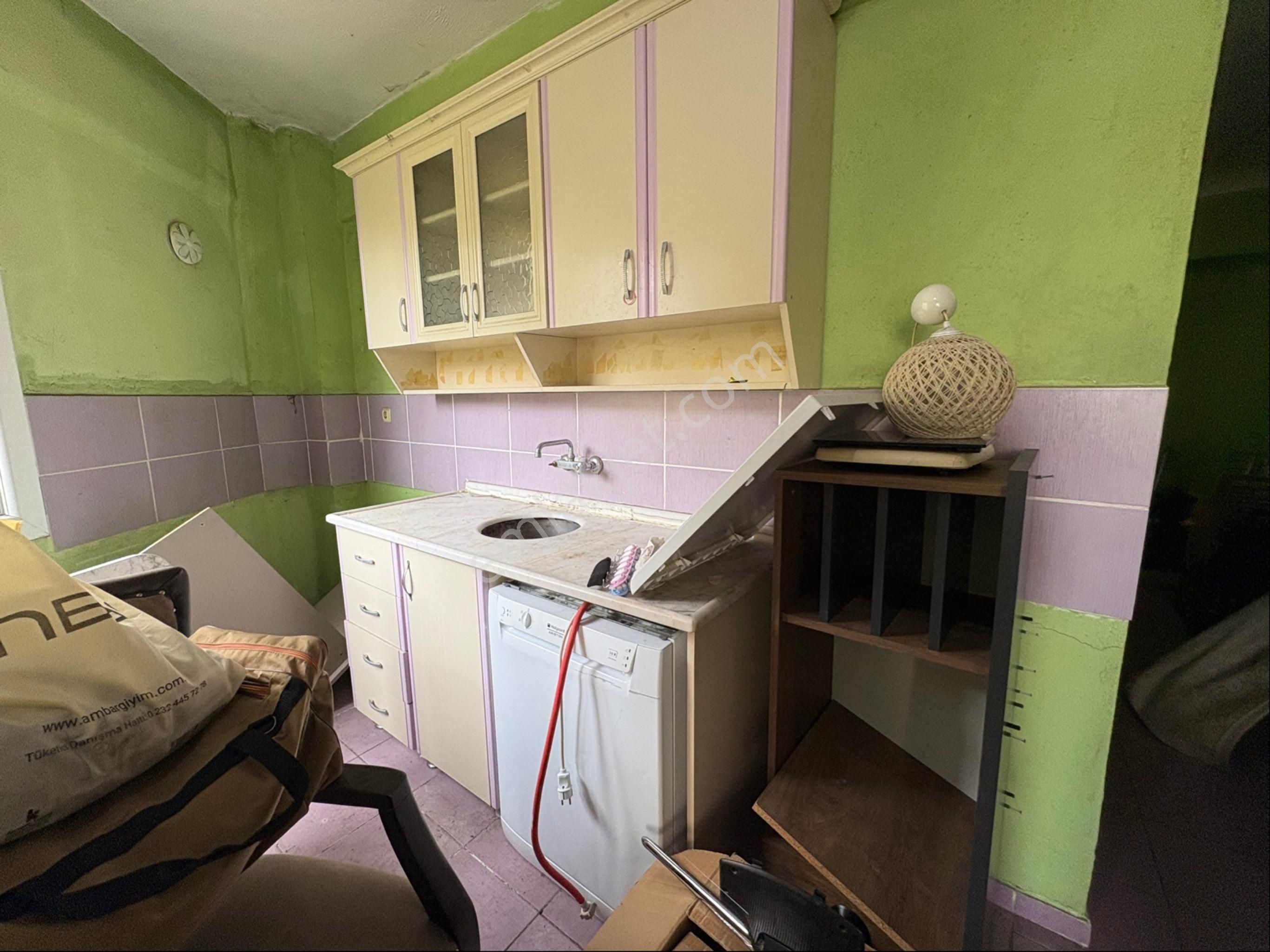 İzmir Karabağlar Peker Mahallesinde Satılık Komple Bina - Görsel 26