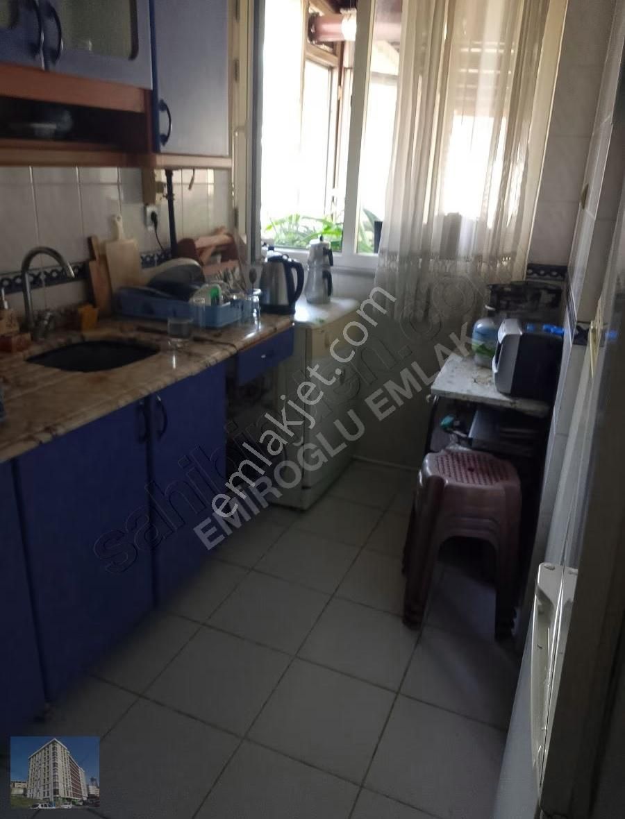 Yedikule Caddesi'nde 3 Katlı 240 Mt Komple Bina 70.000 - Görsel 4