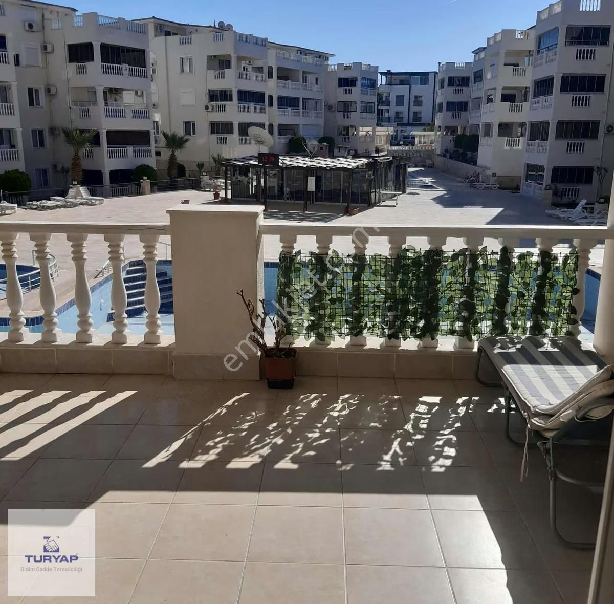 Didim'in En Prestijli Sitesinde 1+1 Daire - Görsel 12