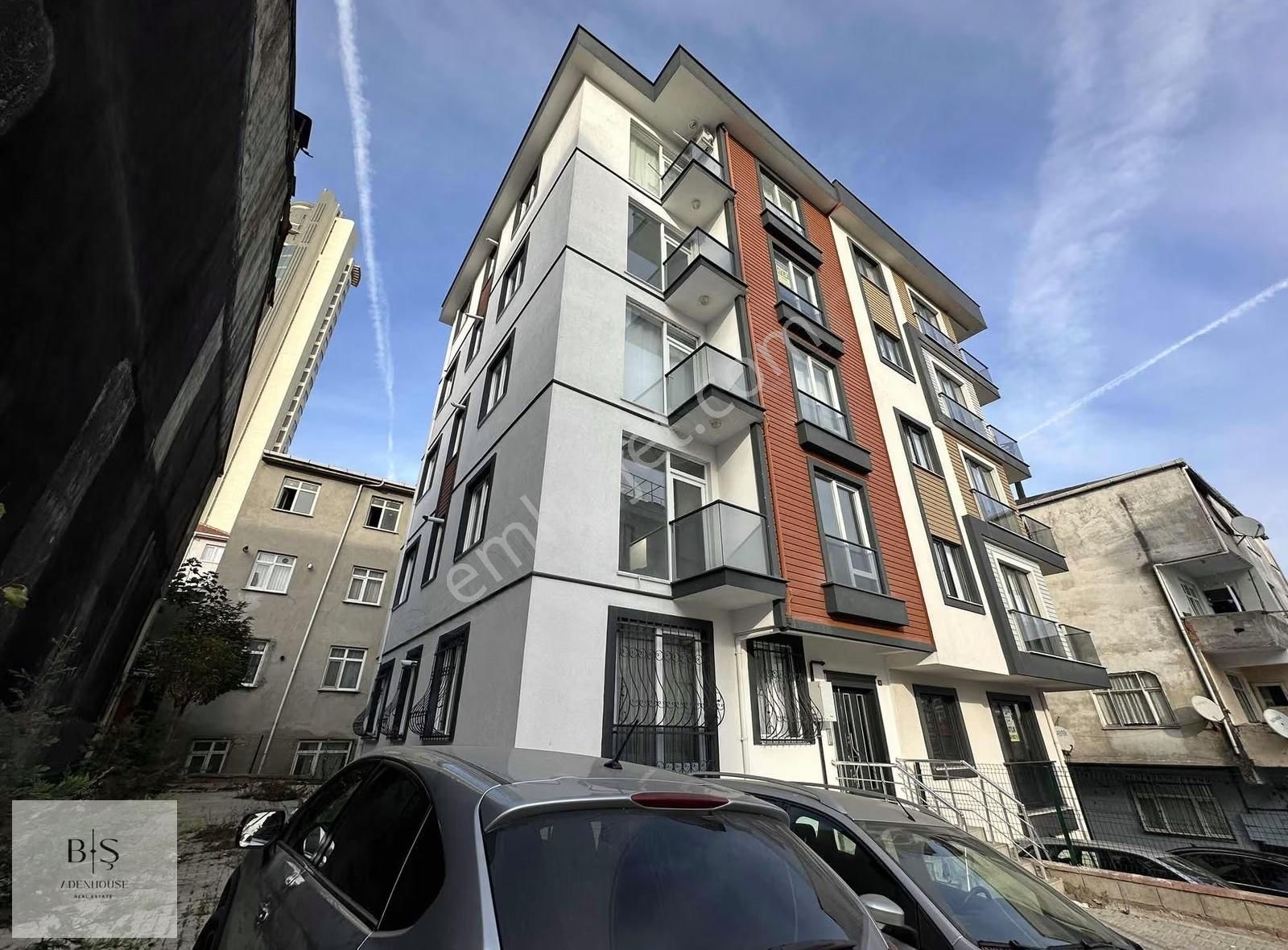 Ümraniye Çekmeköy Sınırında Kullanışlı Satılık 2+1 Daire